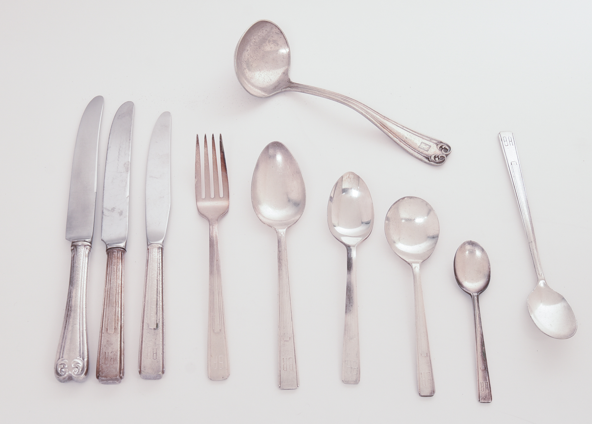 BURLINGTON RAILROAD SILVERPLATE FLATWARE SET.