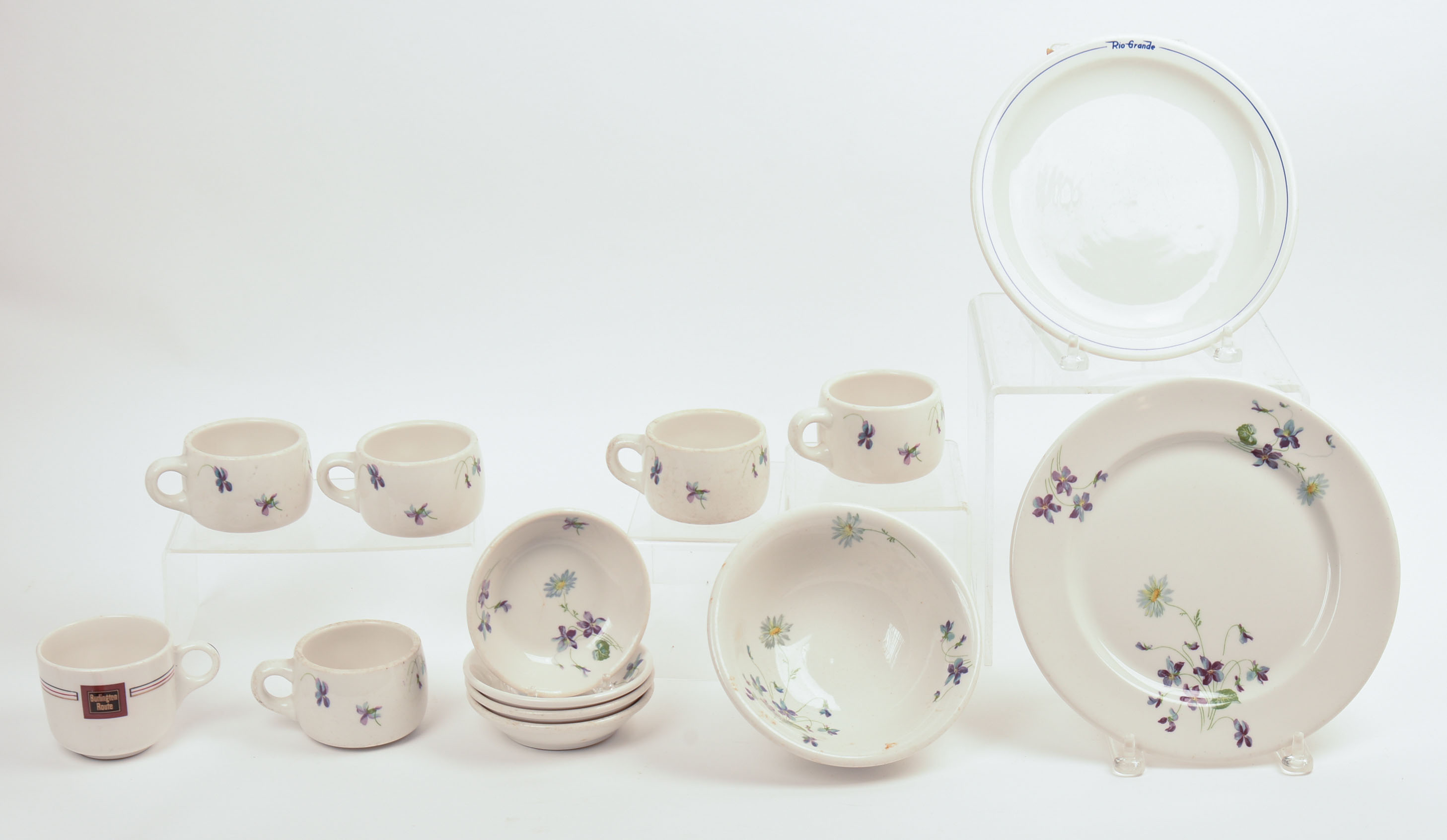 COLLECTION OF RAILROAD CHINA BY SYRACUSE.