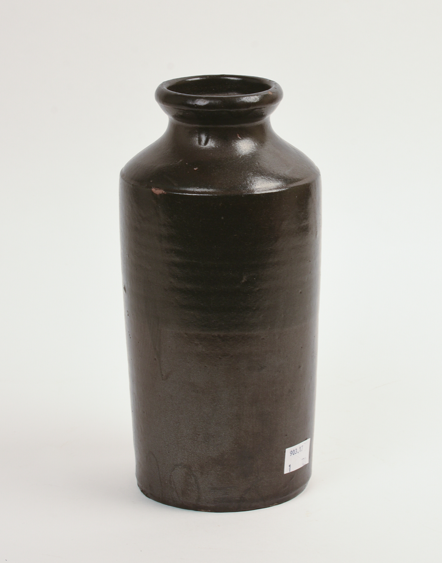 19TH CENTURY STONEWARE JAR.
