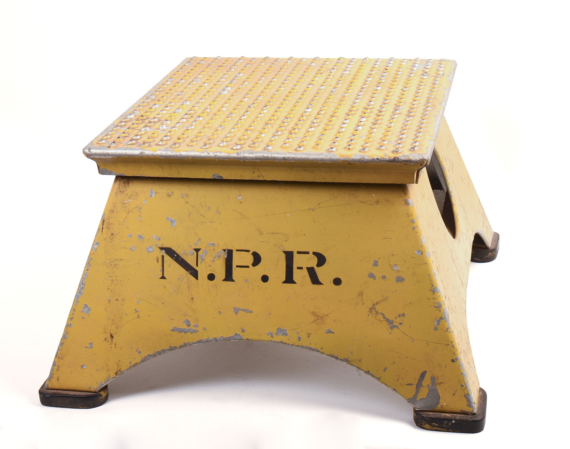 NATIONAL PACIFIC RAILROAD METAL STEP.