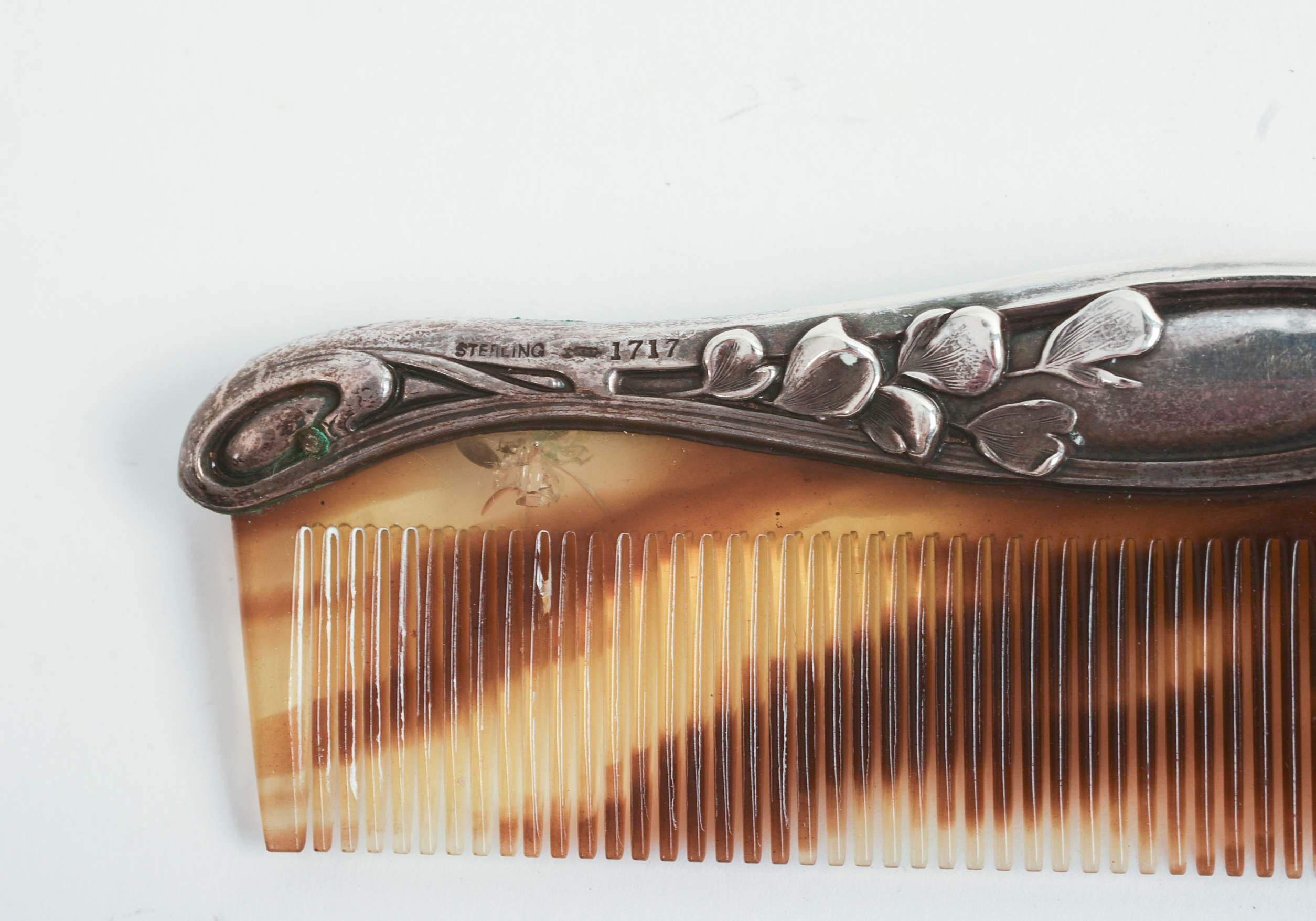 Sterling and Tortoiseshell Pattern Comb.