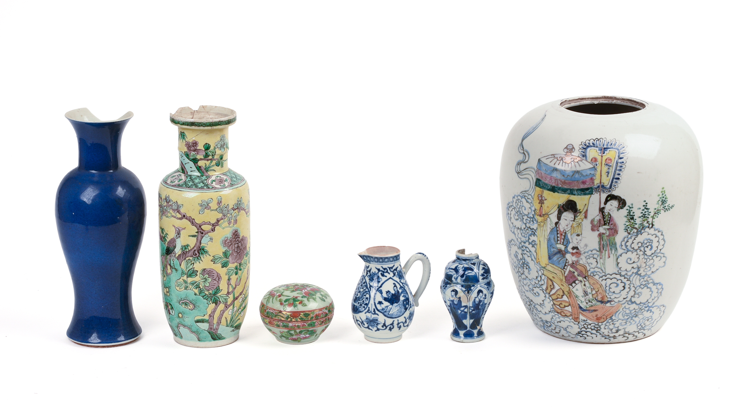 Seven Chinese Porcelain Items