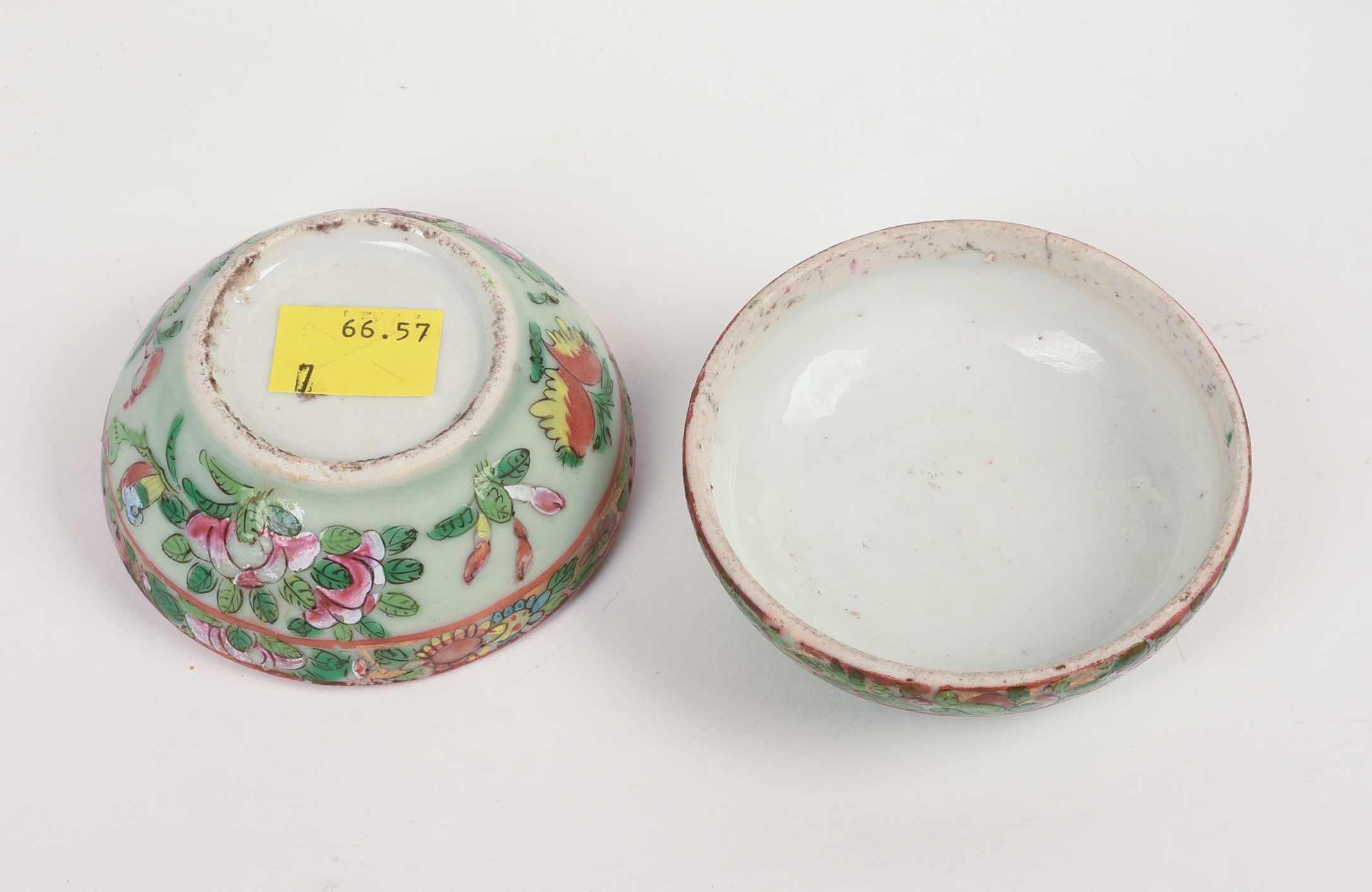 Seven Chinese Porcelain Items
