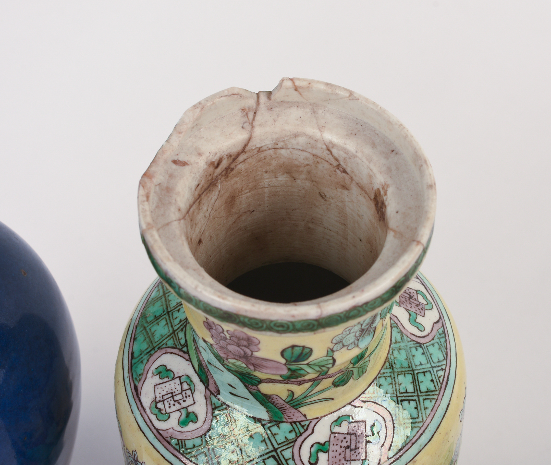 Seven Chinese Porcelain Items