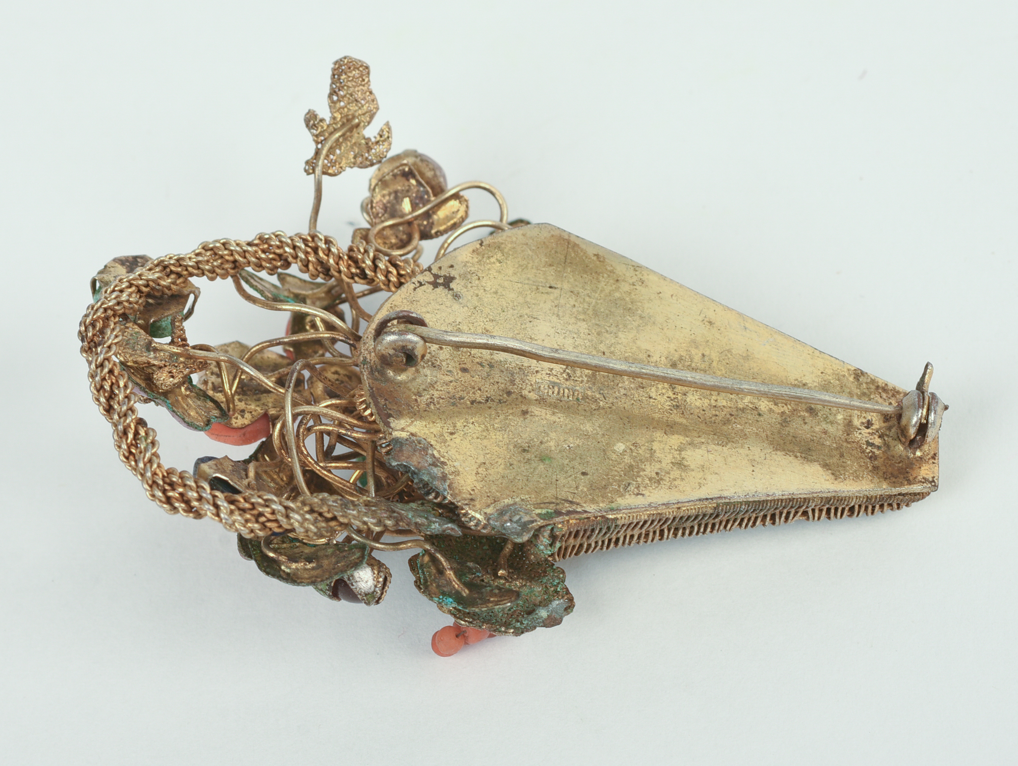 Two Pieces of Chinese Gilt Metal and Hardstone Jewelry