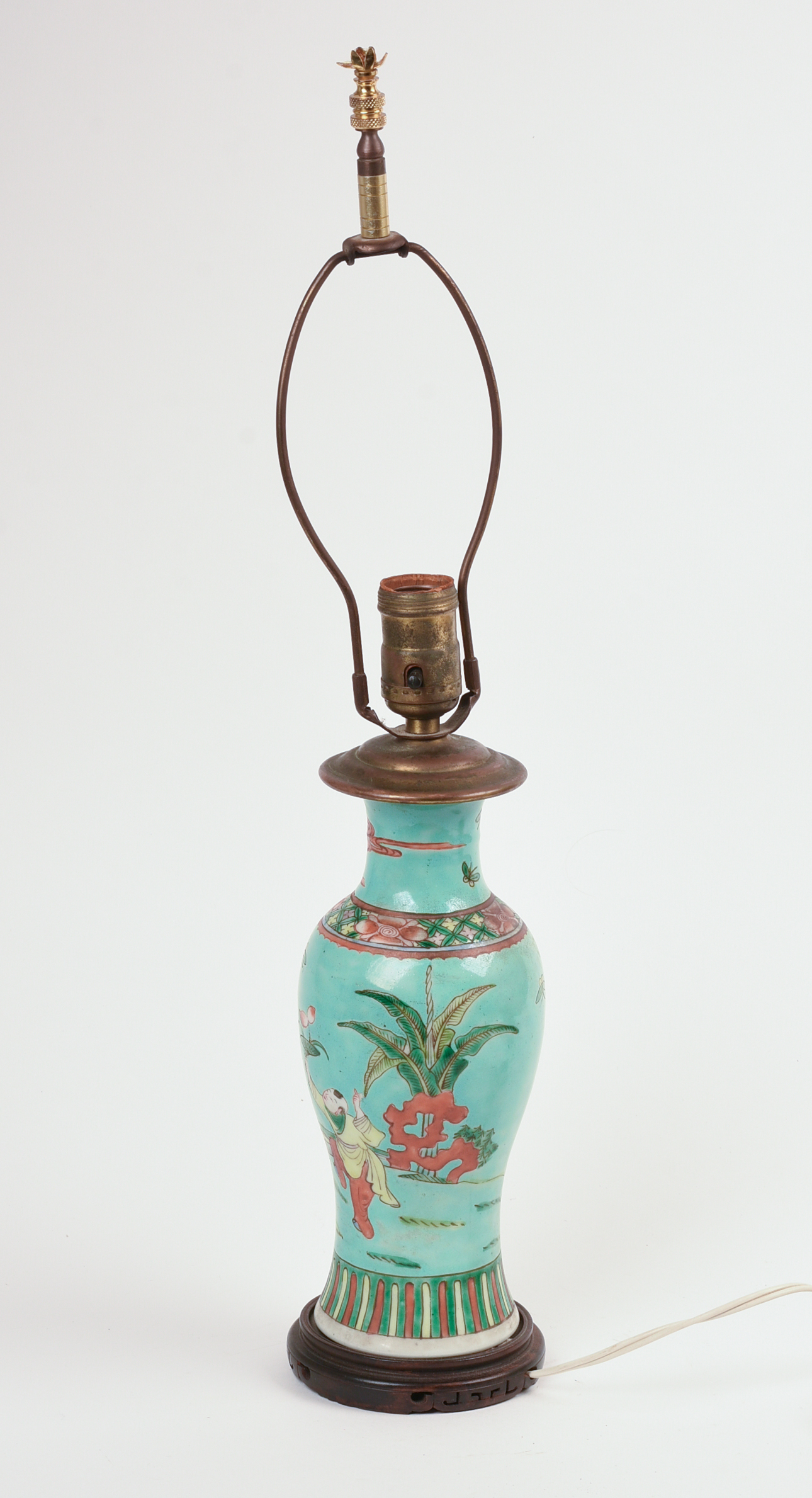 Chinese Famille Rose Turquoise Ground Porcelain Lamp