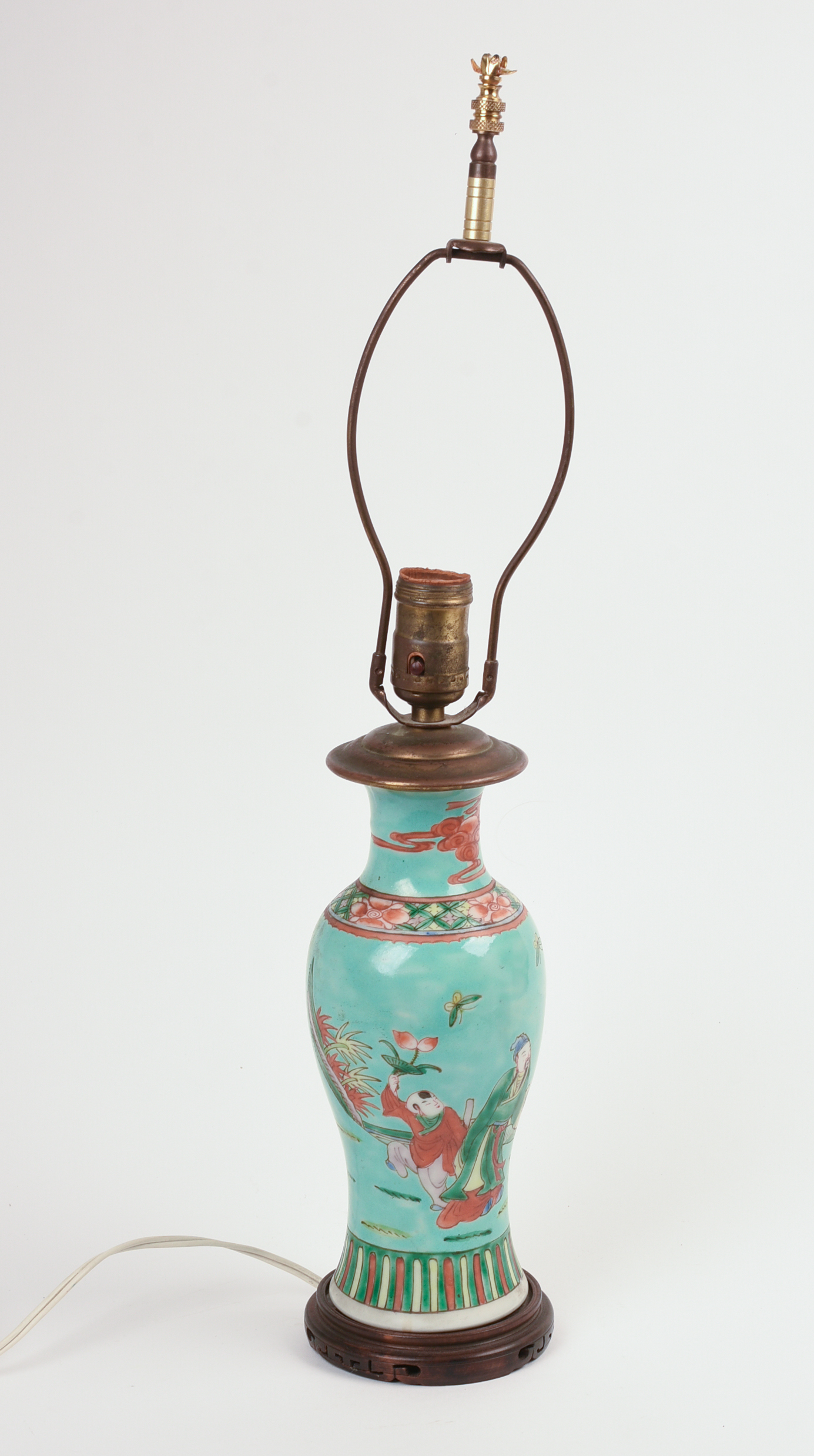 Chinese Famille Rose Turquoise Ground Porcelain Lamp