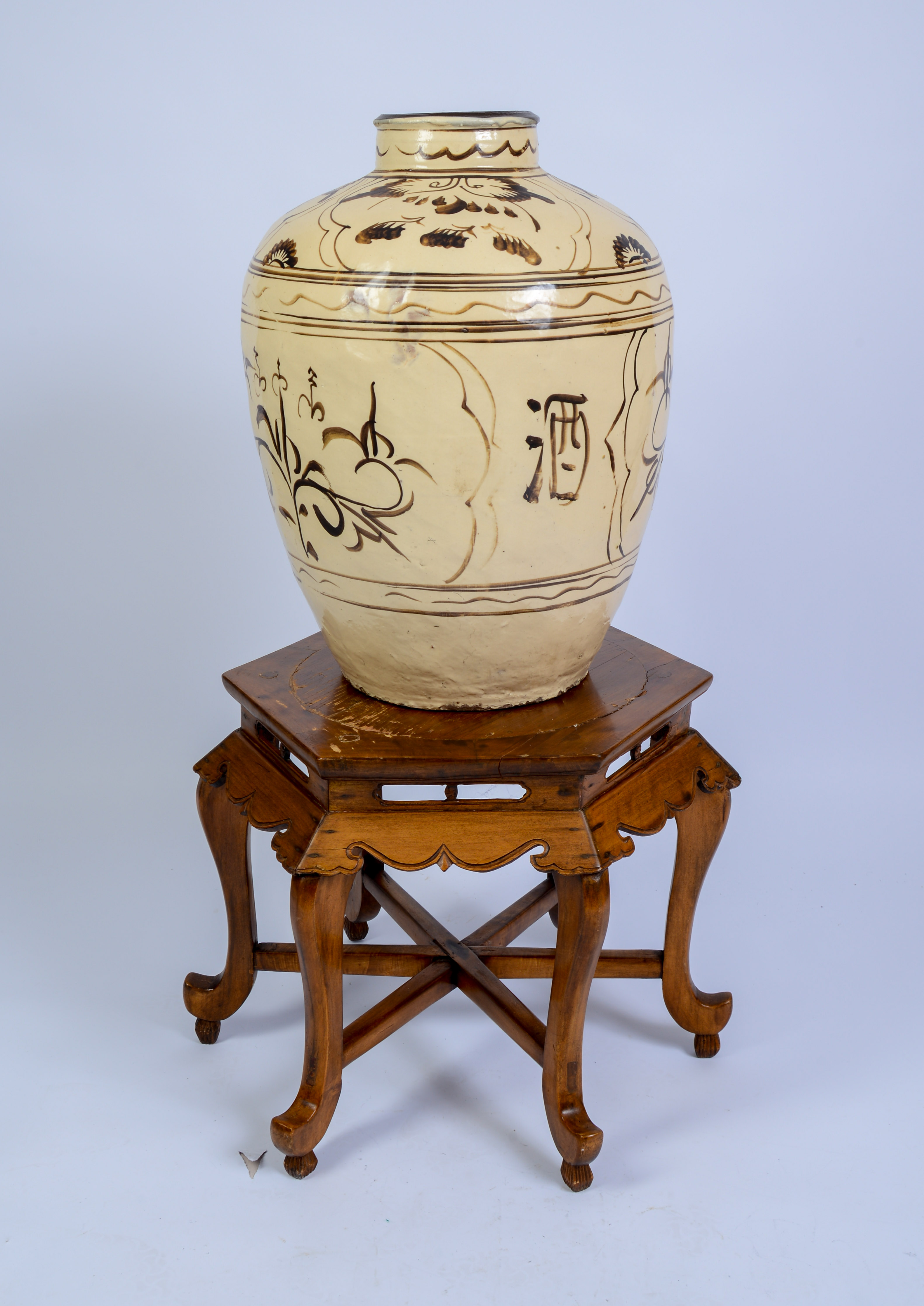 Large Chinese Porcelain Urn With Stand.