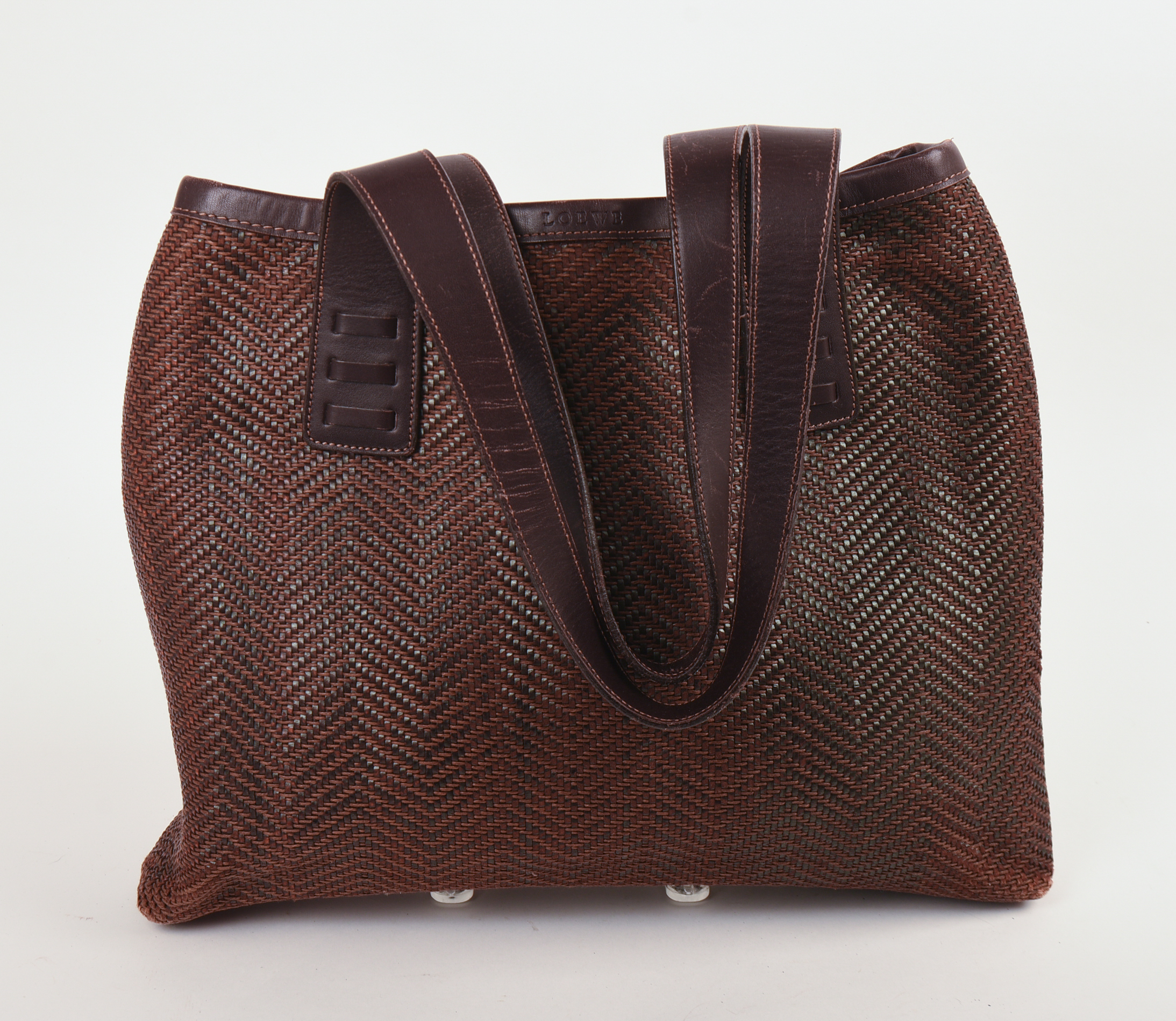 LOEWE WOVEN BAG.
