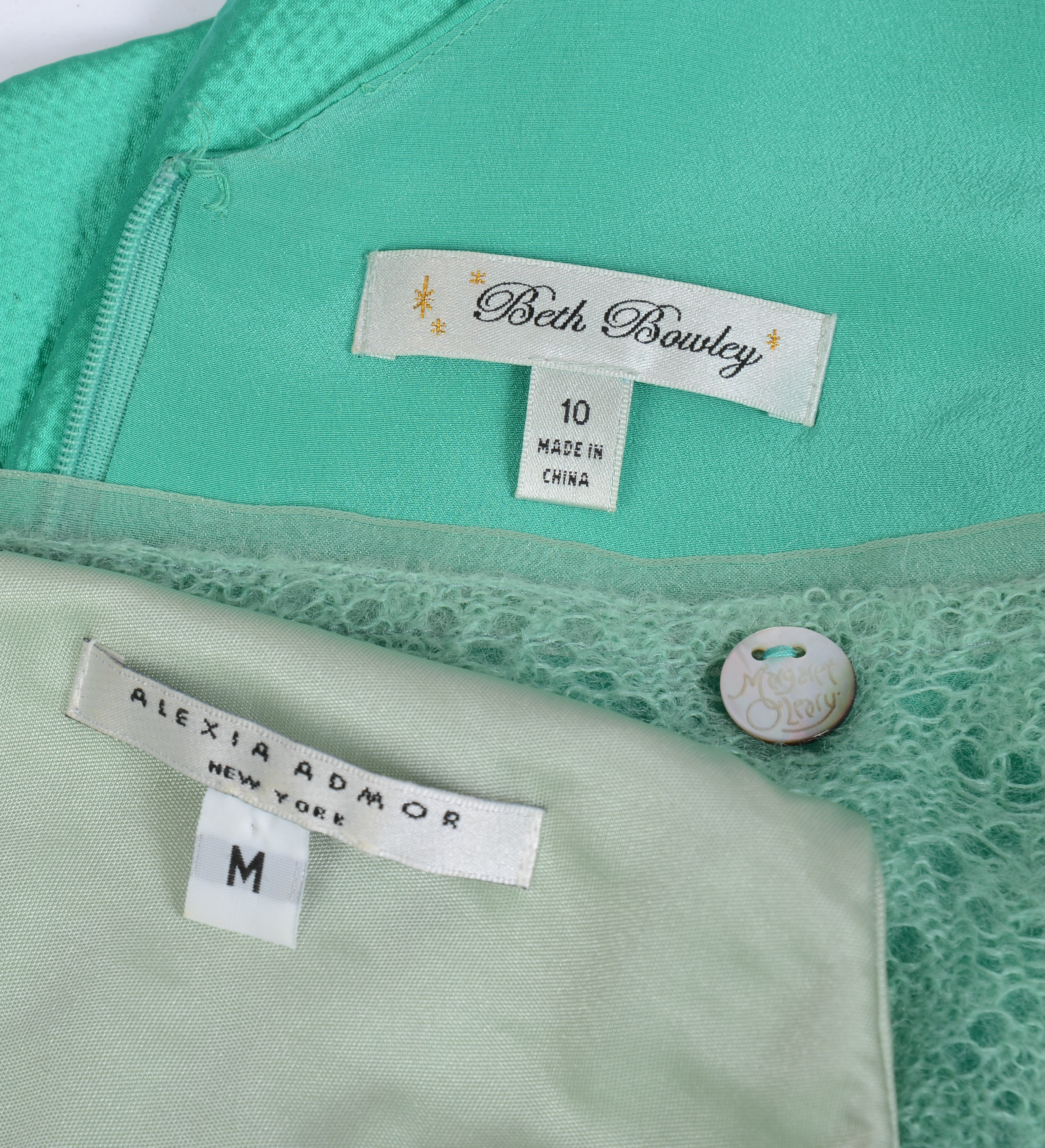 MARGARET O'LEARY AND ALEXIA ADMOR DRESSES, SIZE M.