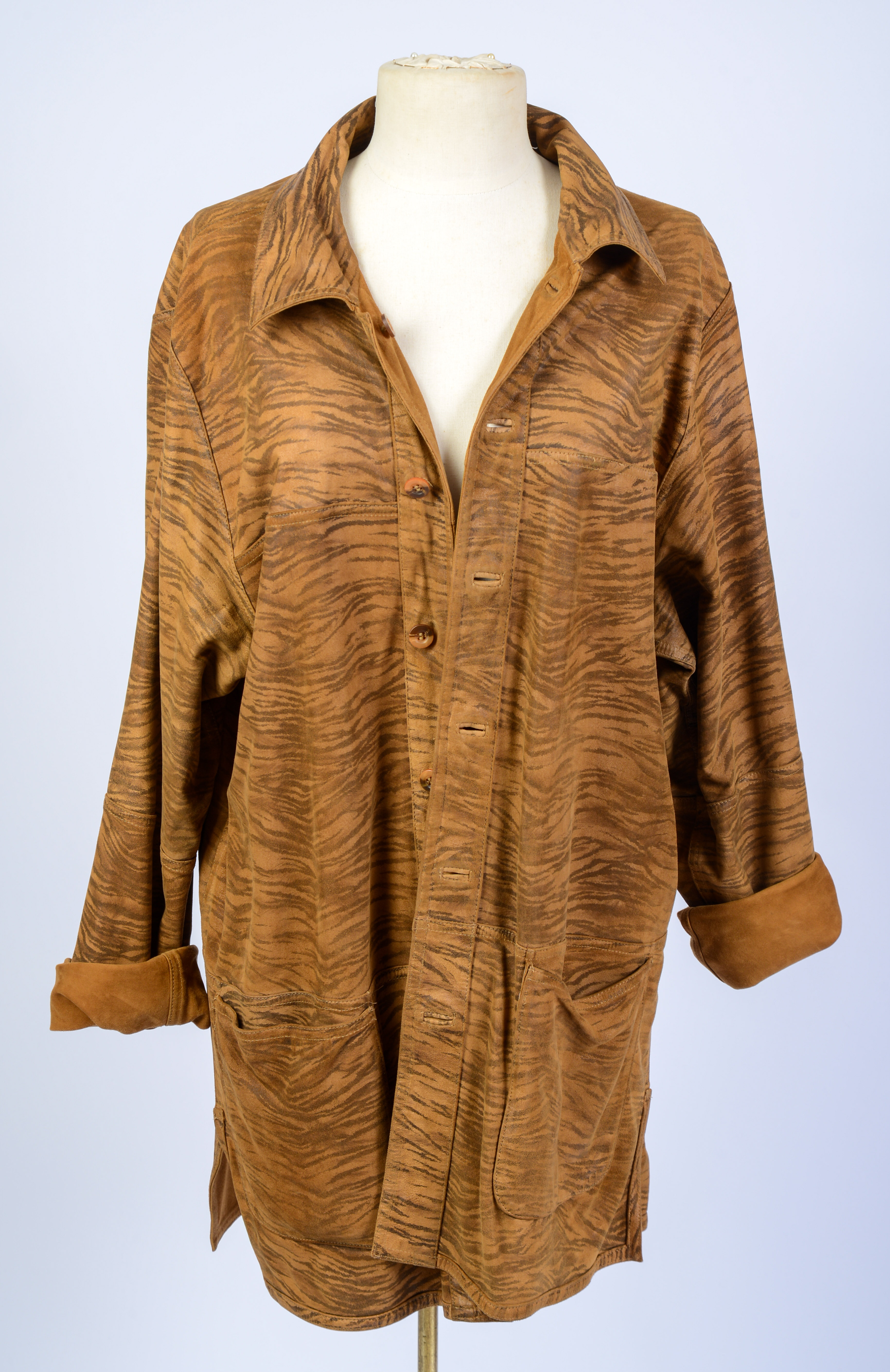 REVERSIBLE SUEDE/LEATHER JACKET, SIZE M.