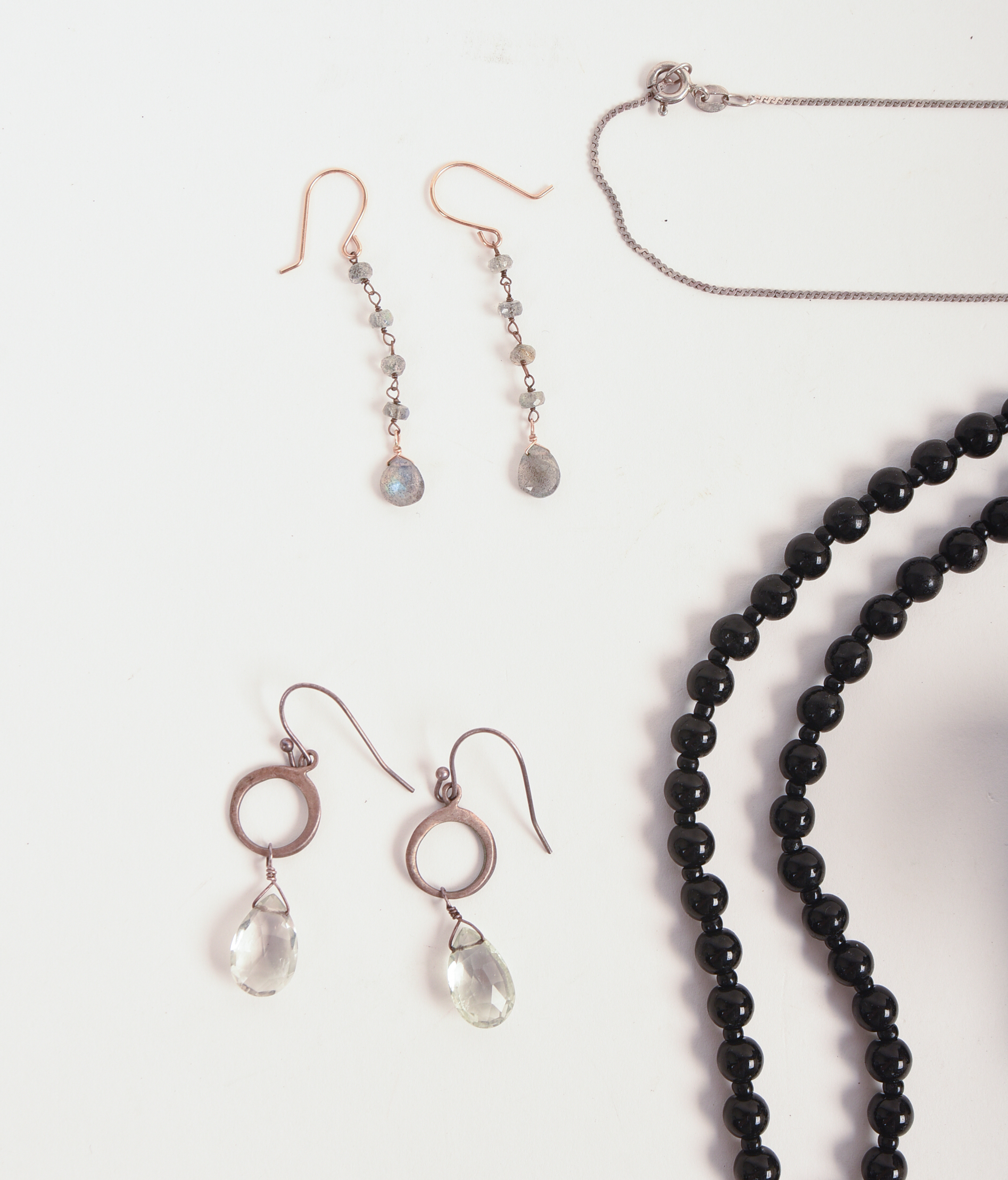 COLLECTION OF JEWELRY.