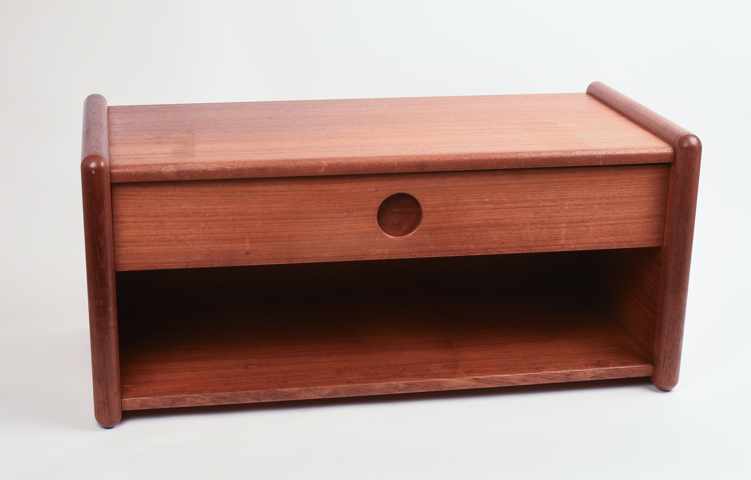 FLOATING CABINET BY VILDBJERG MØBELFABRIK.
