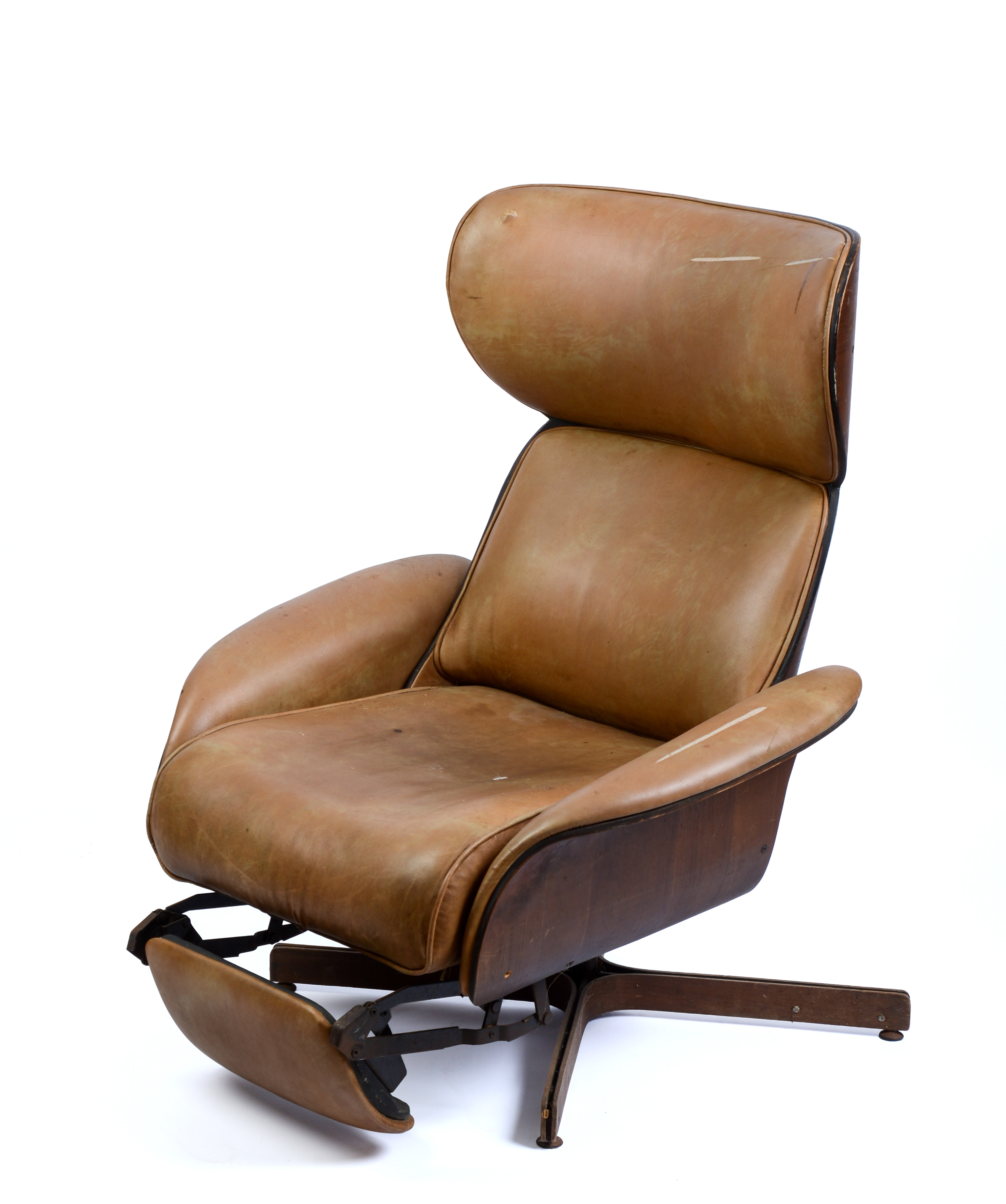 PLYCRAFT MR. CHAIR.