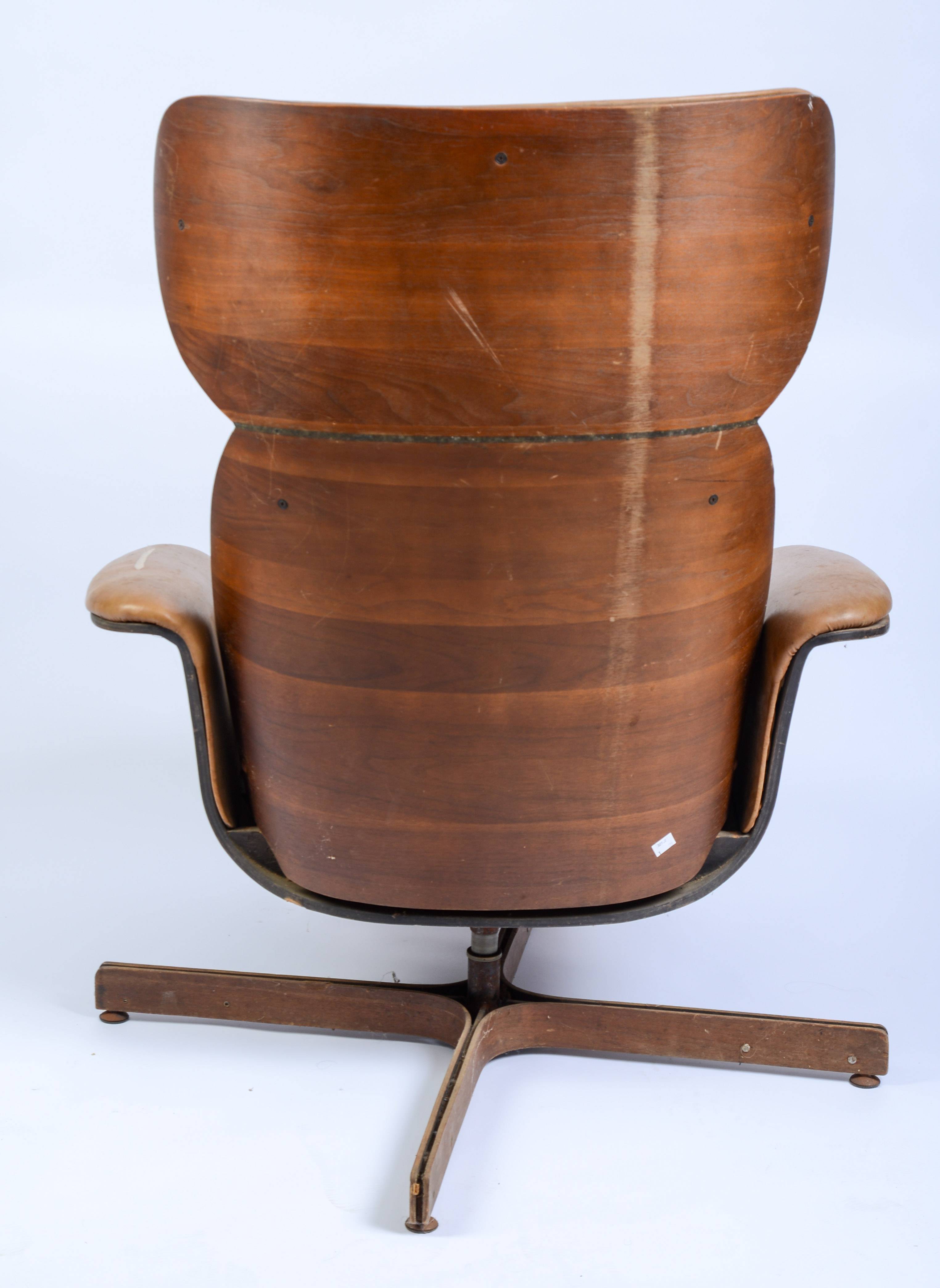 PLYCRAFT MR. CHAIR.