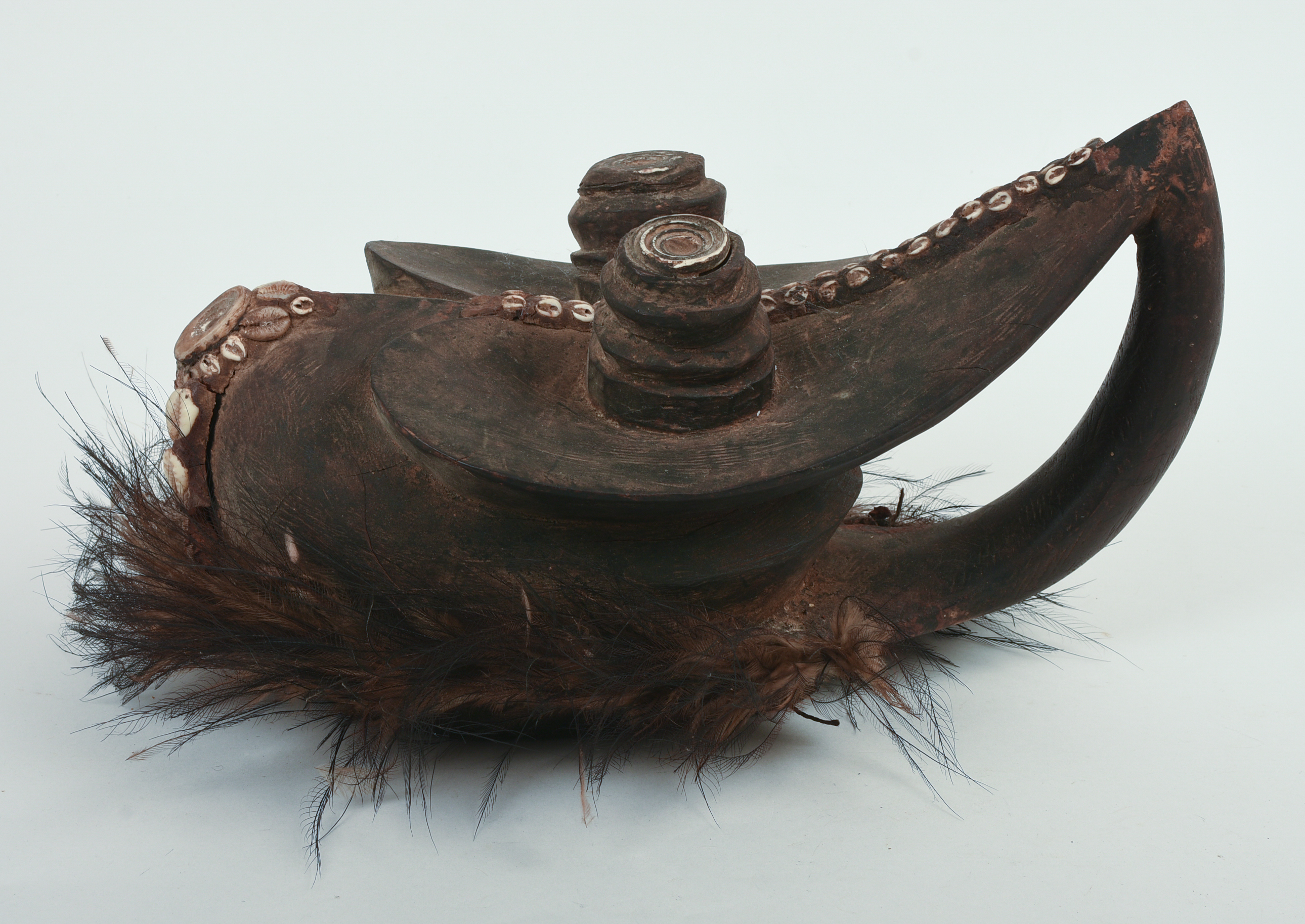 AFRICAN CARVED WOODEN MASK.