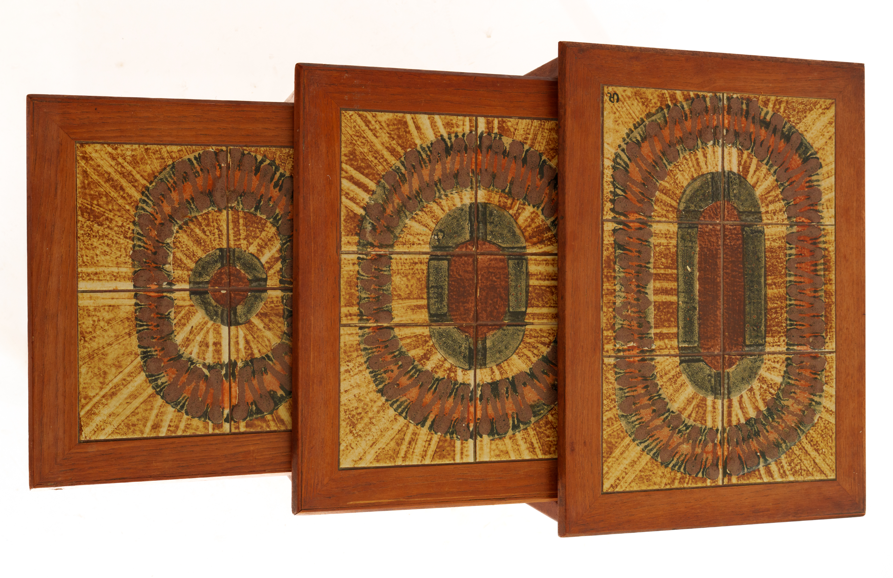 MID CENTURY NESTING SIDE TABLES BY MOBELFABRIKKEN TOFTEN.