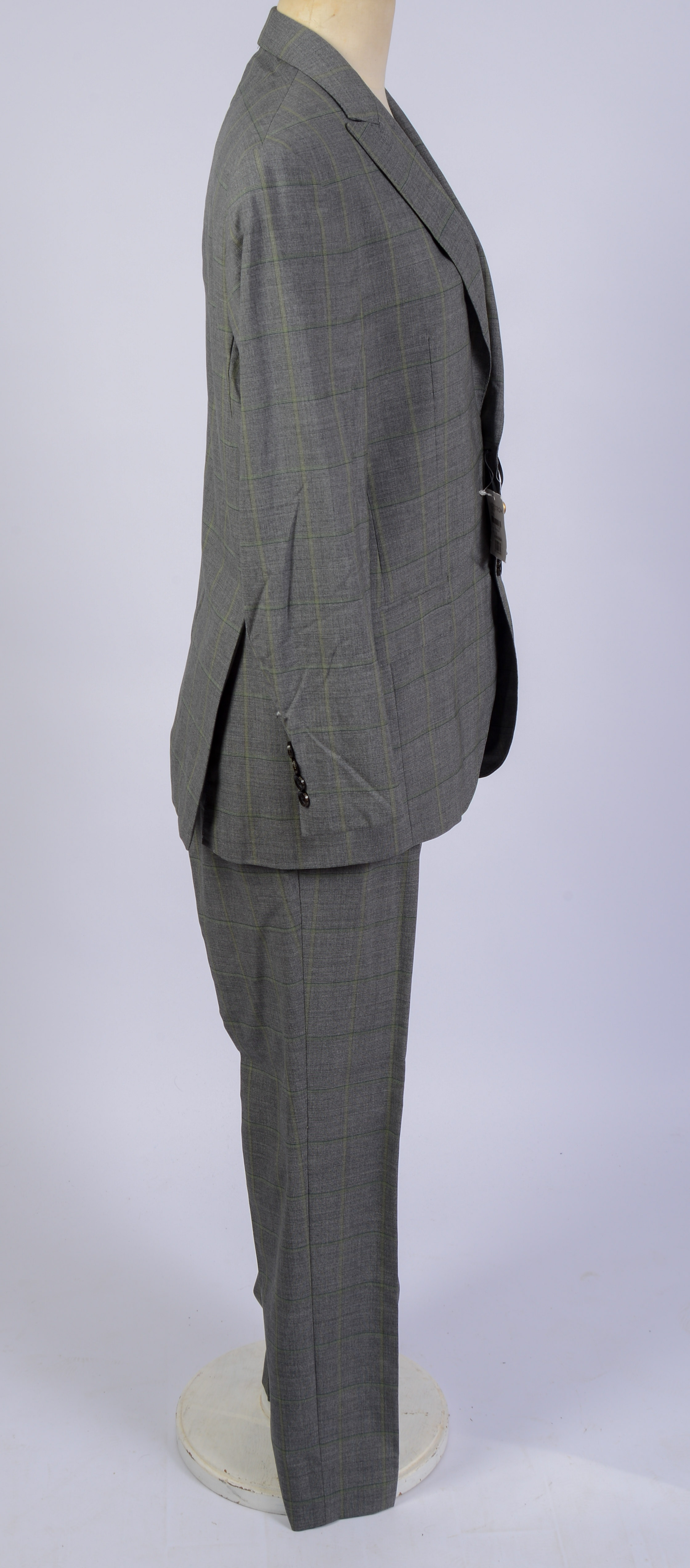 GREY PAID TED BAKER SUIT. NWT.
