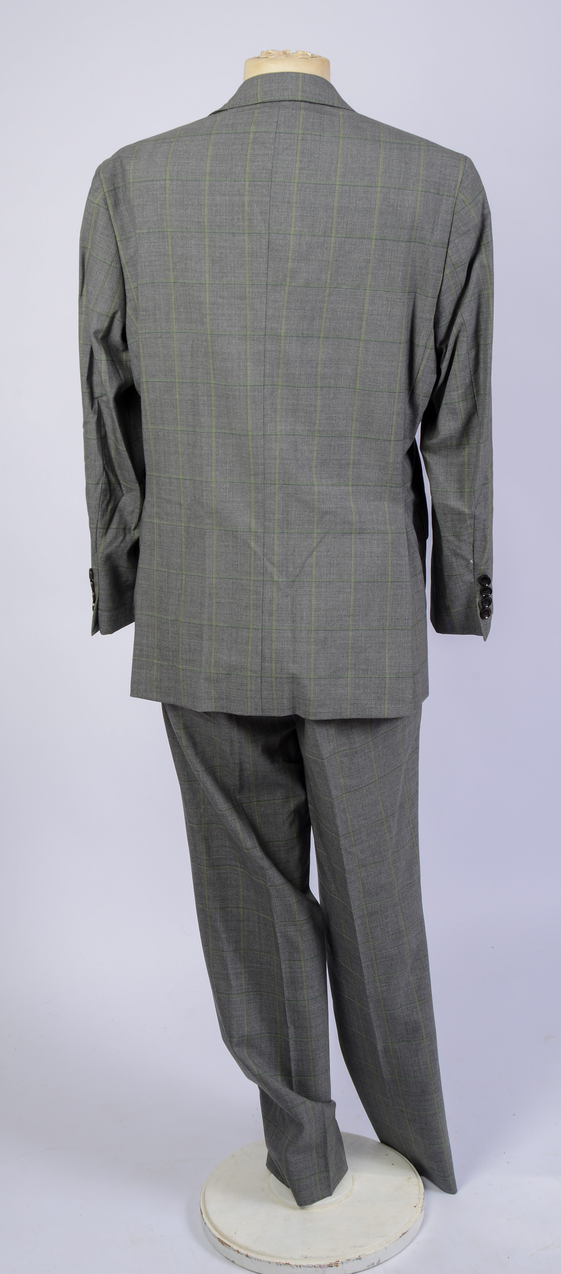 GREY PAID TED BAKER SUIT. NWT.