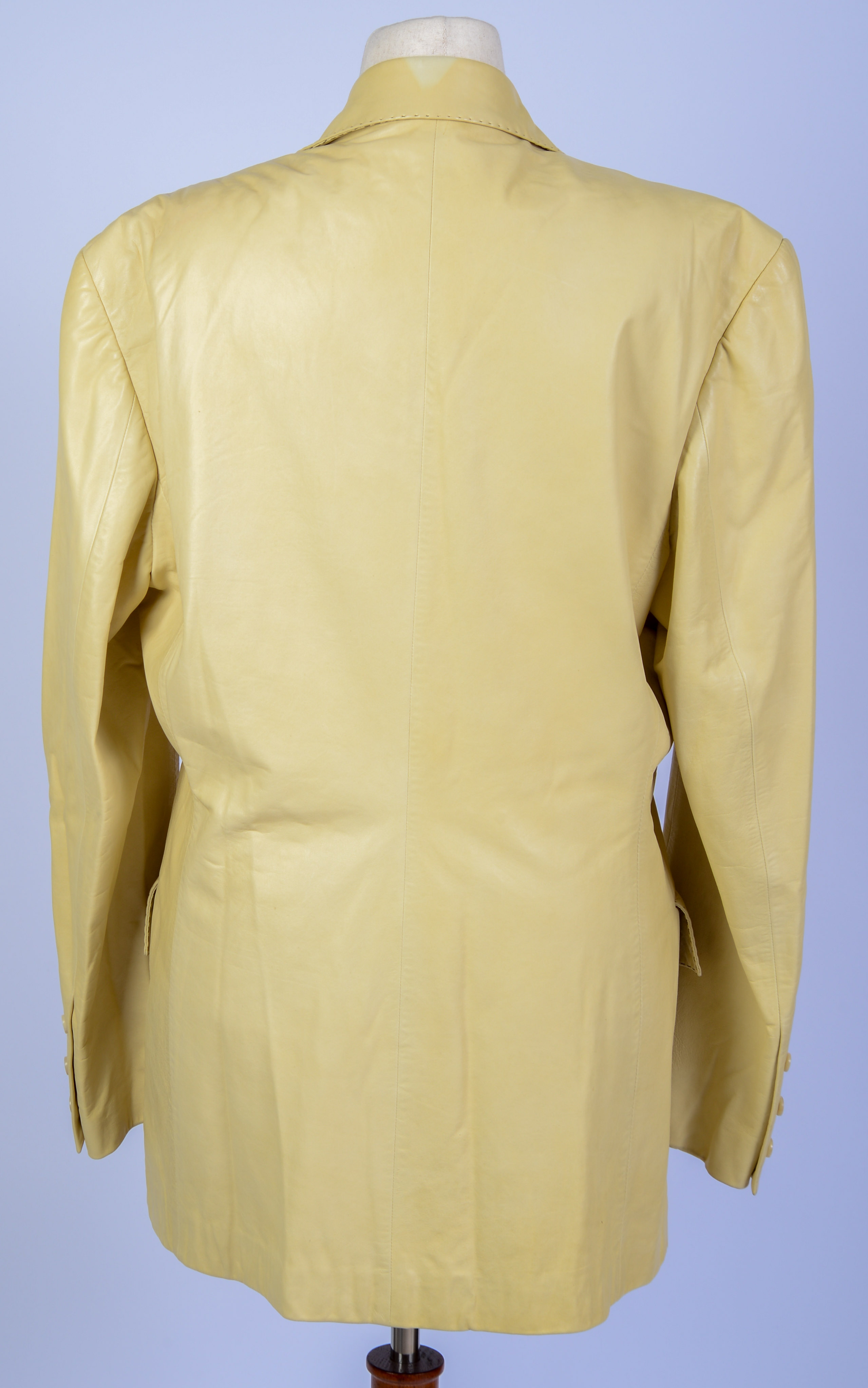 RICHARD TYLER LEATHER JACKET, SIZE L.