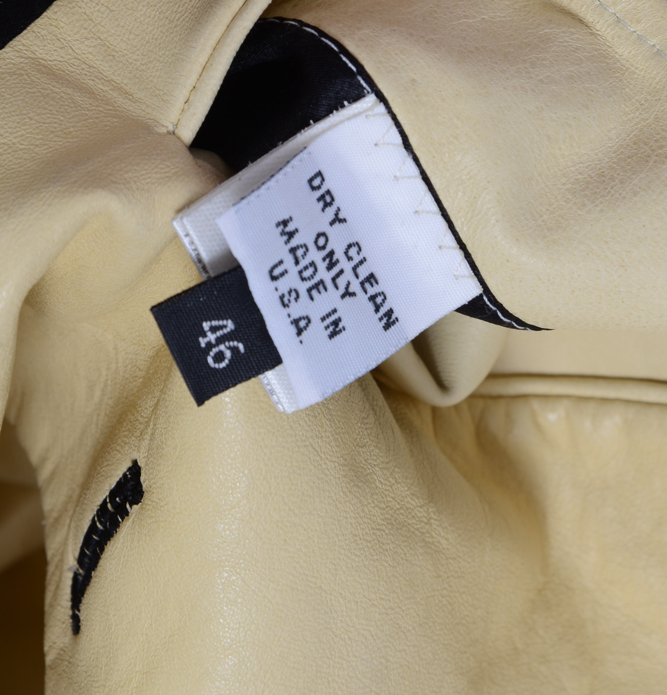 RICHARD TYLER LEATHER JACKET, SIZE L.