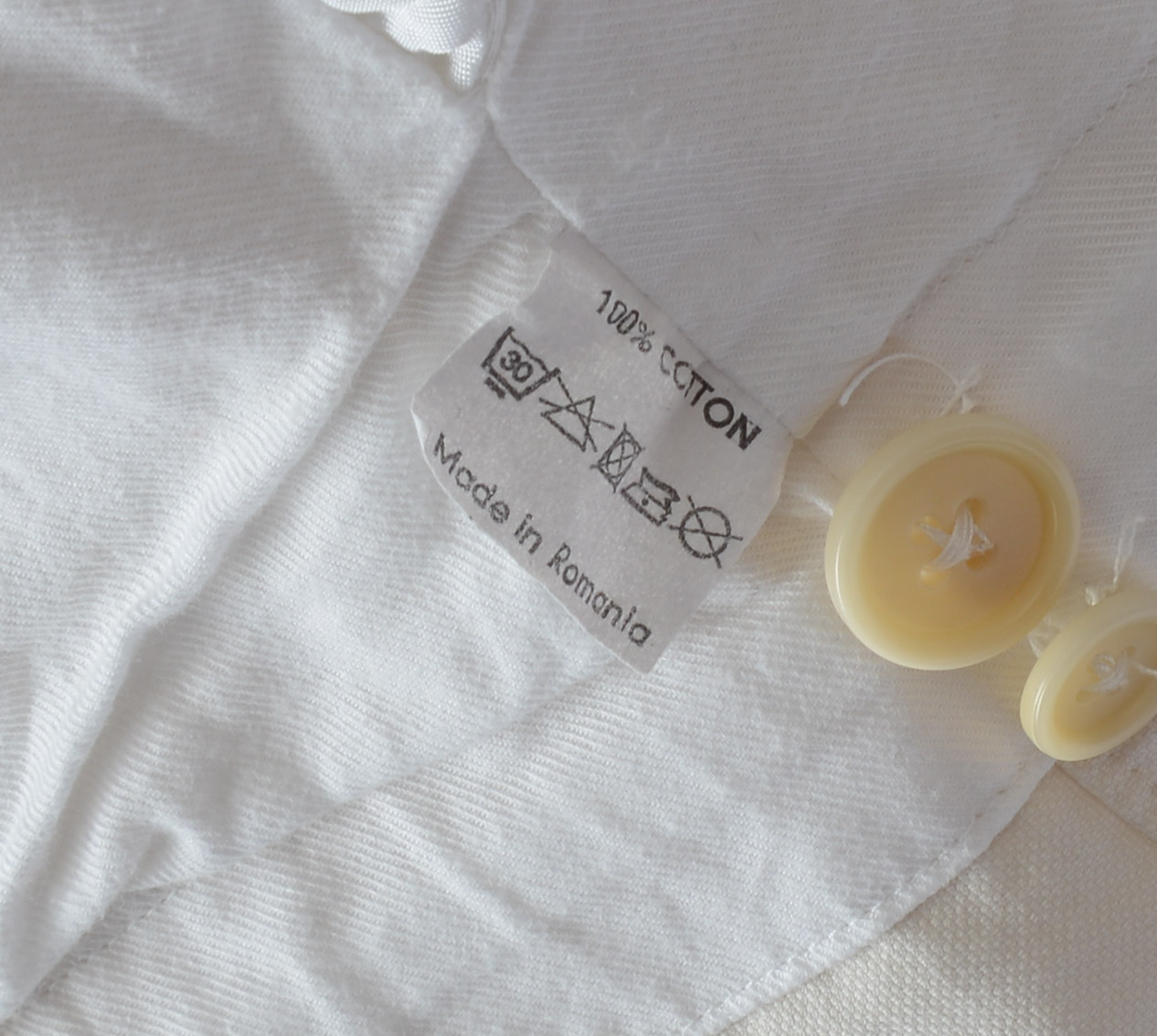 DRIES VAN NOTEN WHITE COTTON JACKET, SIZE M.