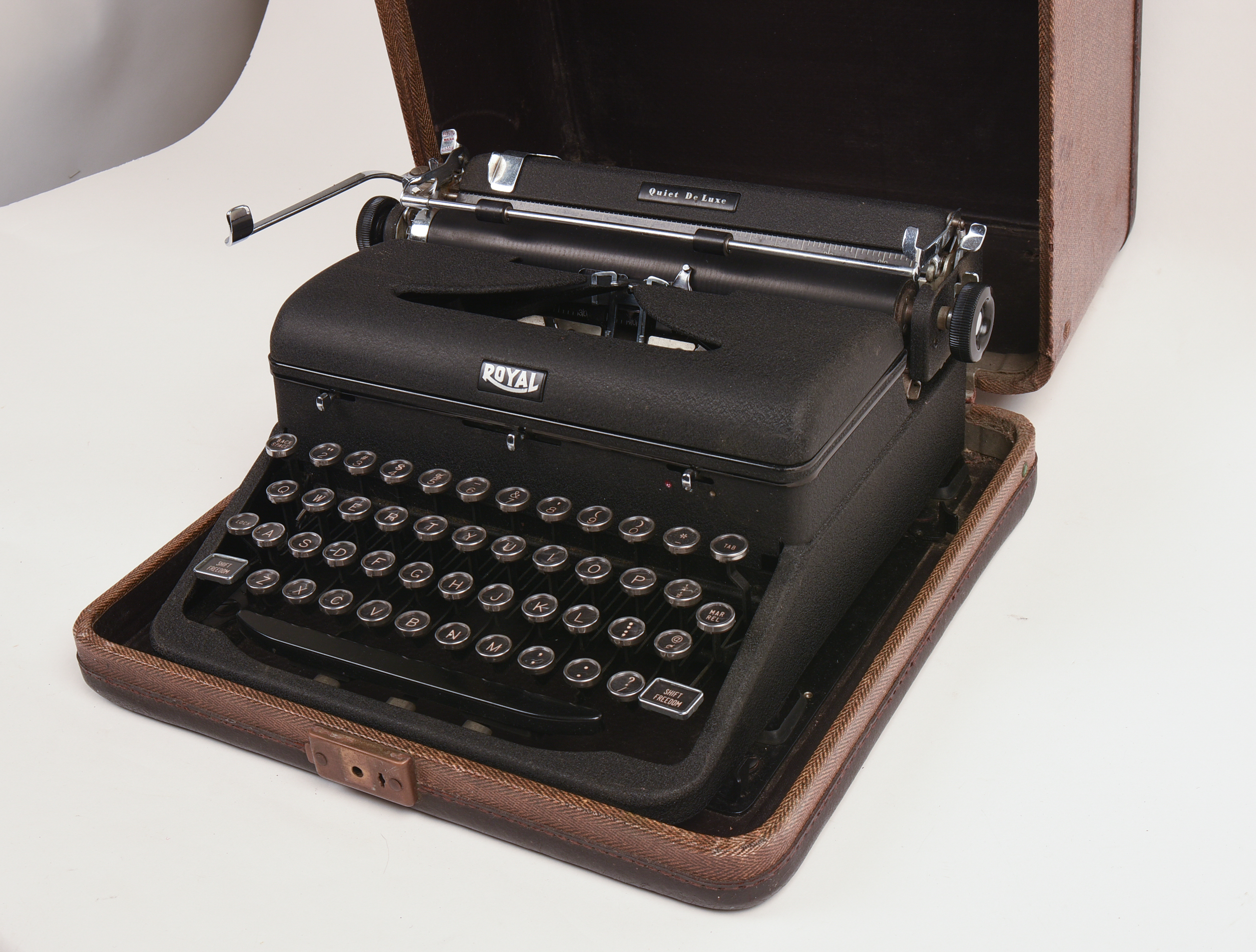 Royal Quiet Delux Typewriter.