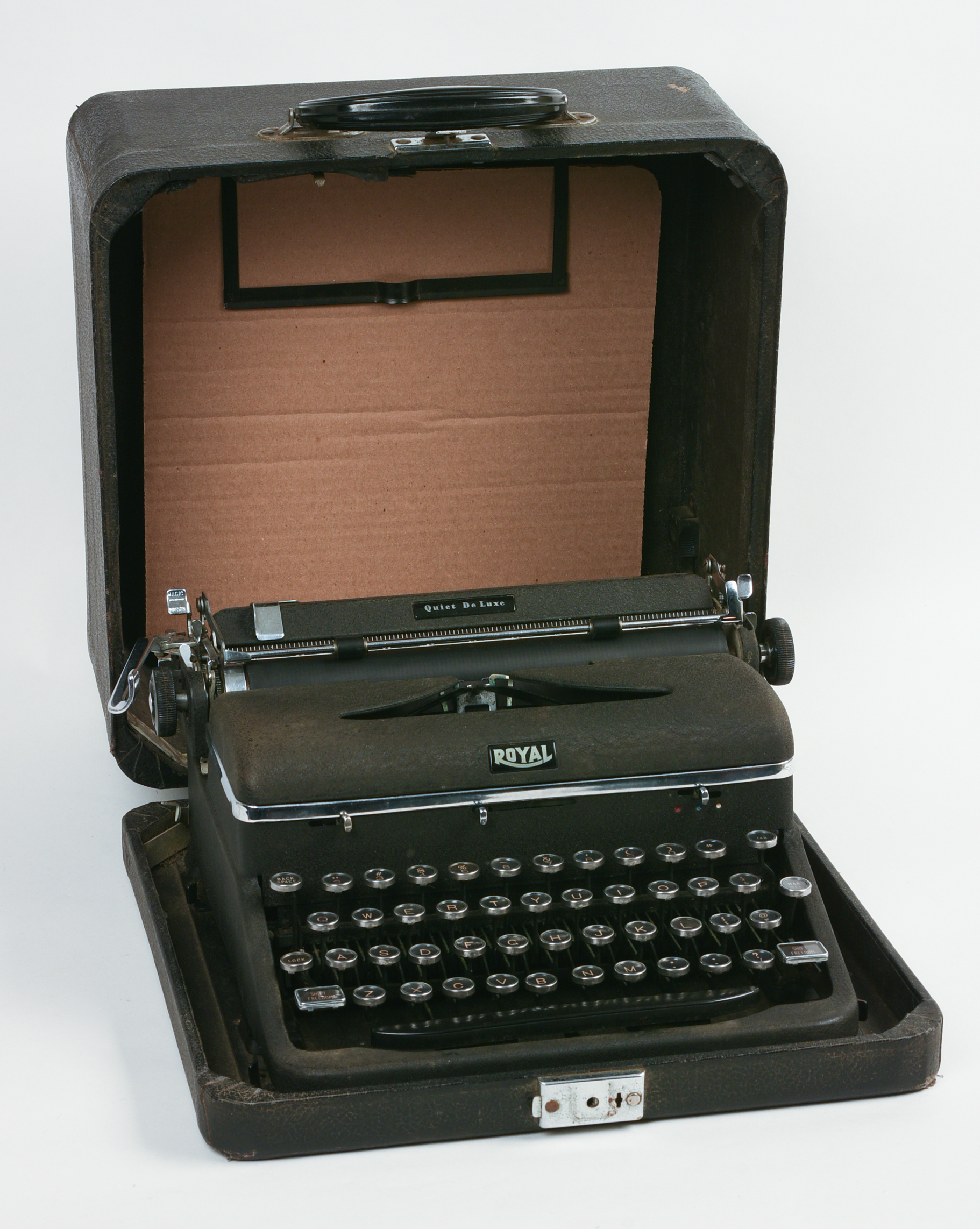 Royal Quiet Deluxe Elite Type Typewriter.