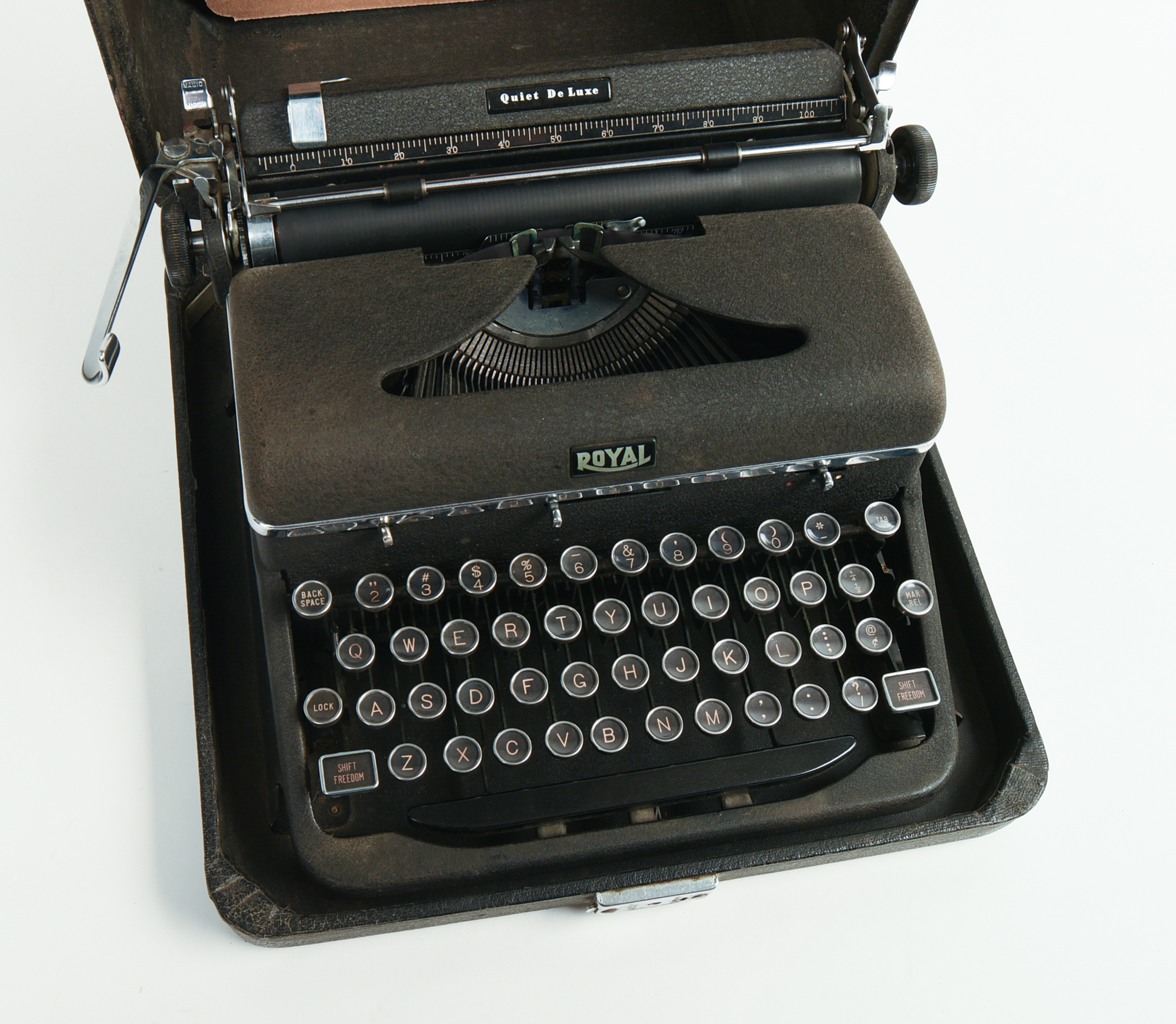 Royal Quiet Deluxe Elite Type Typewriter.