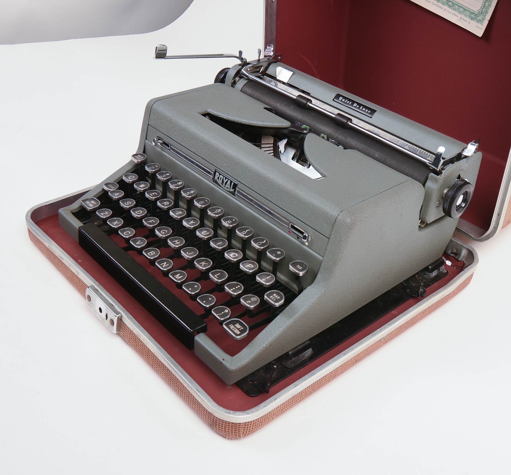 Royal Quite Deluxe Typewriter.