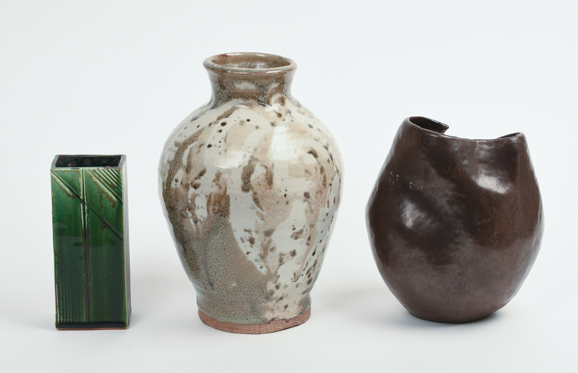THREE STUDIO POTTERY VASES.