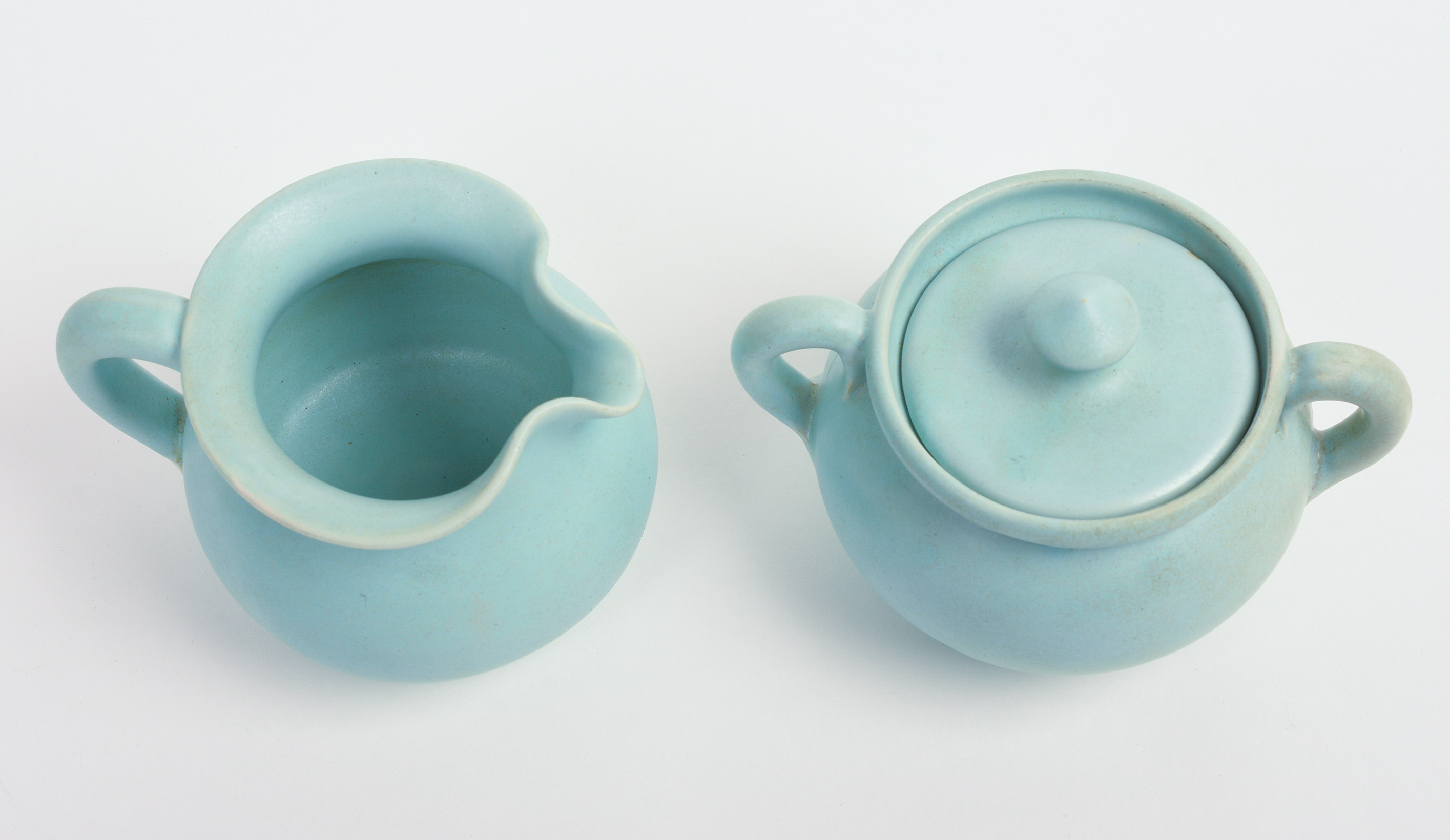 GORDY POTTERY SUGAR BOWL AND CREAMER.