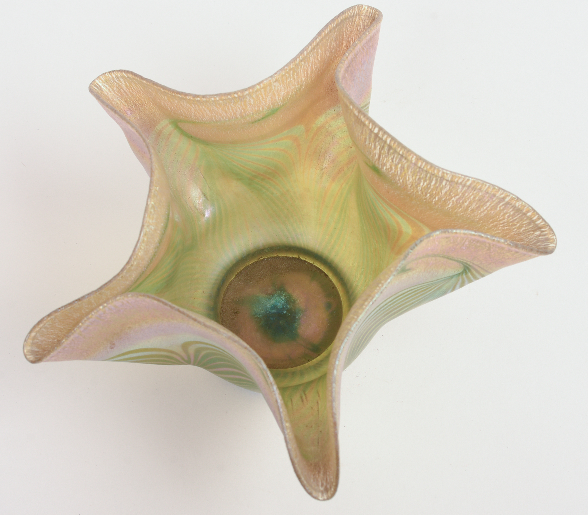TIFFANY FAVRILE GLASS HANDKERCHIEF VASE.