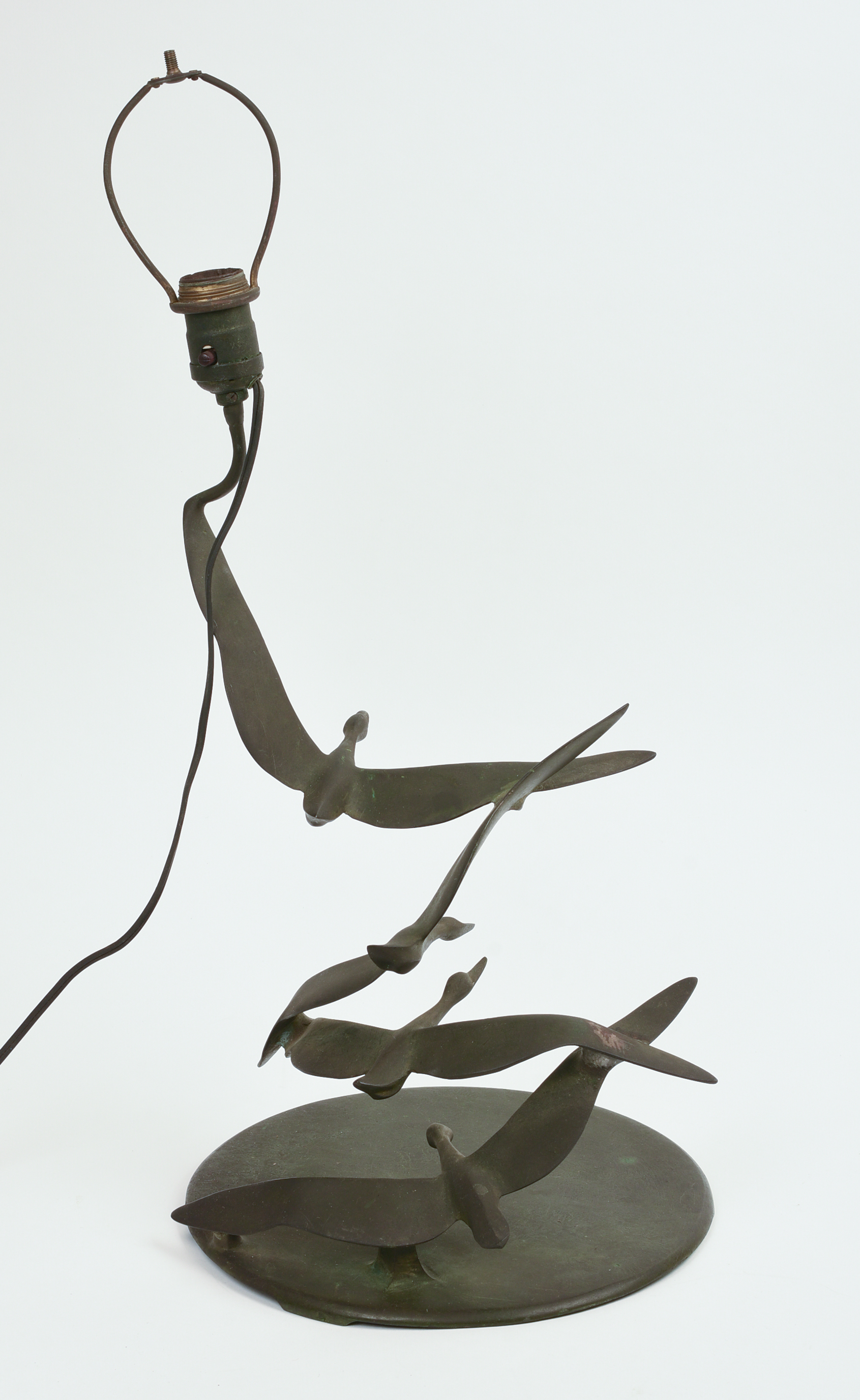 ROBERT GARRET THEW BRONZE SEAGULL LAMP.