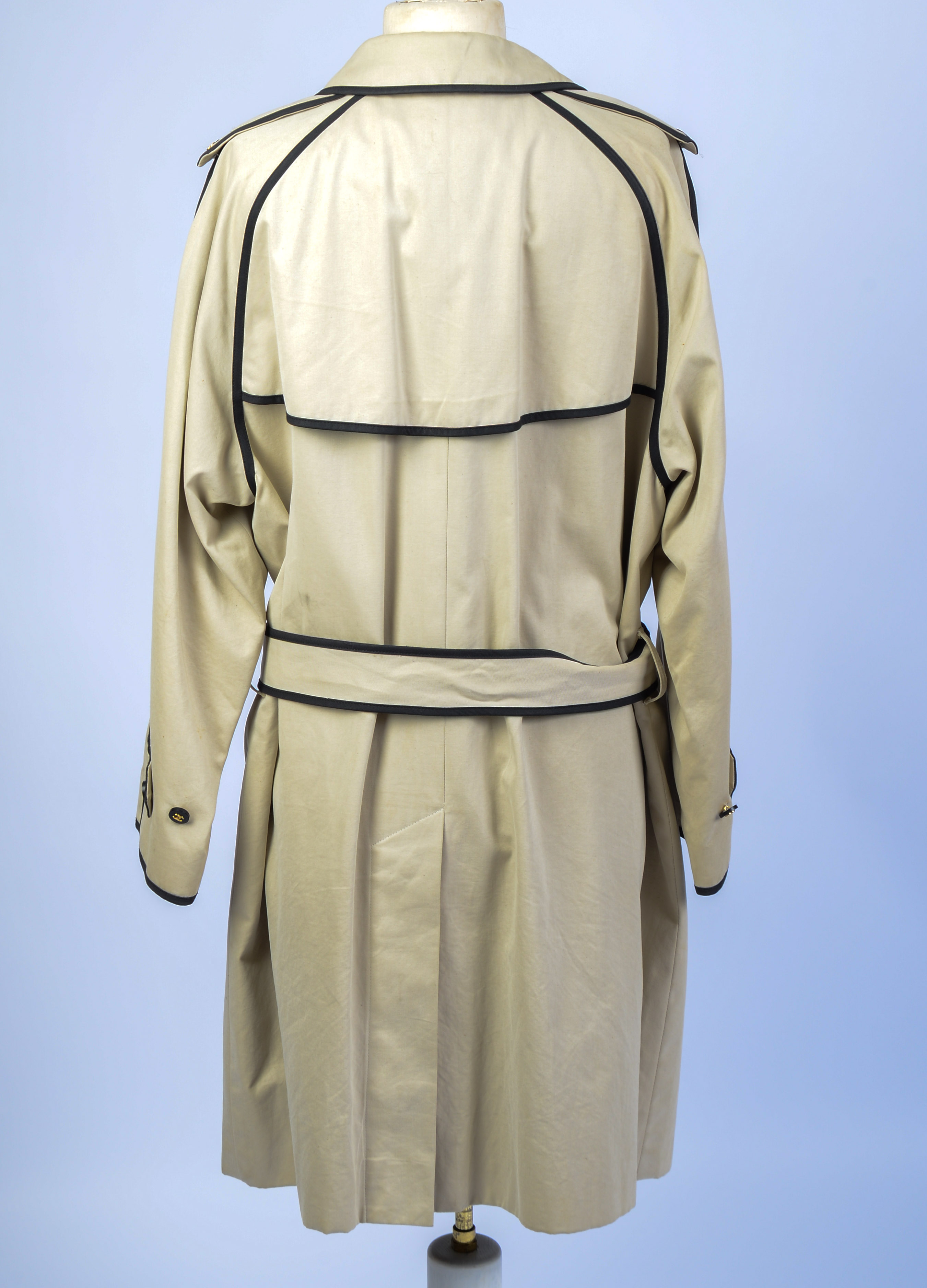 CHANEL LONG JACKET, SIZE 42.