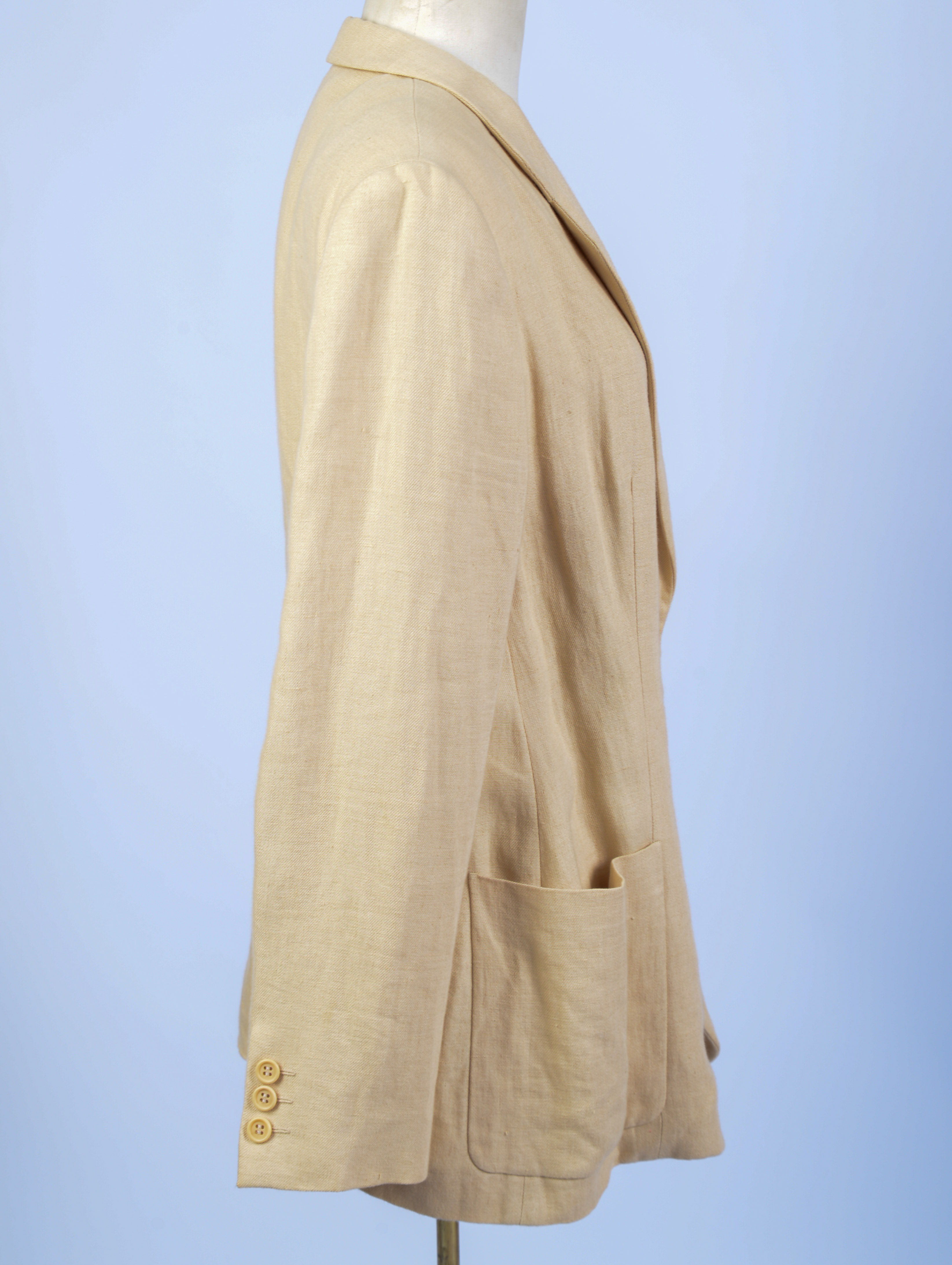 GIORGIO ARMANI JACKET, SIZE 48.