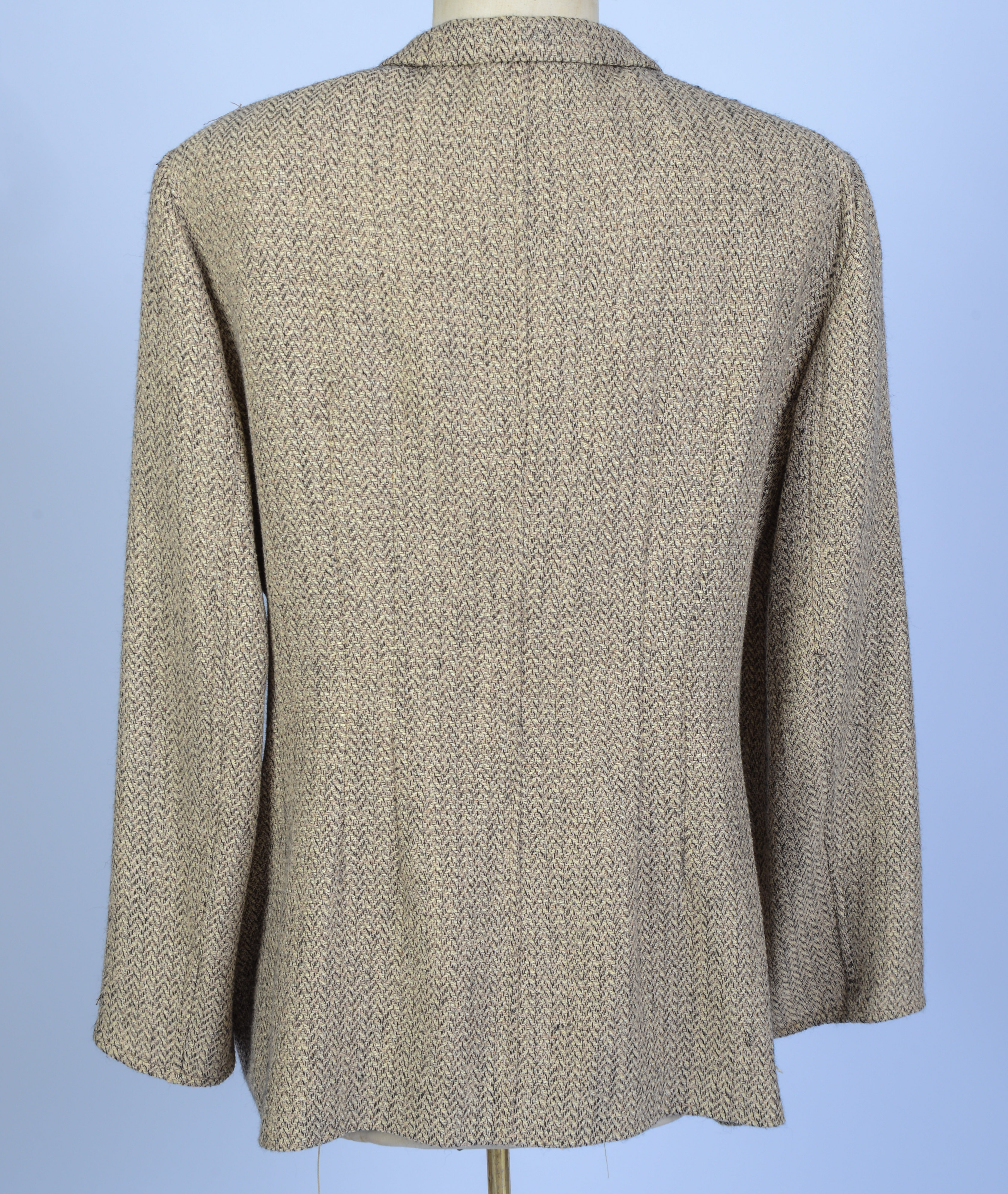 GIORGIO ARMANI JACKET, SIZE 48.