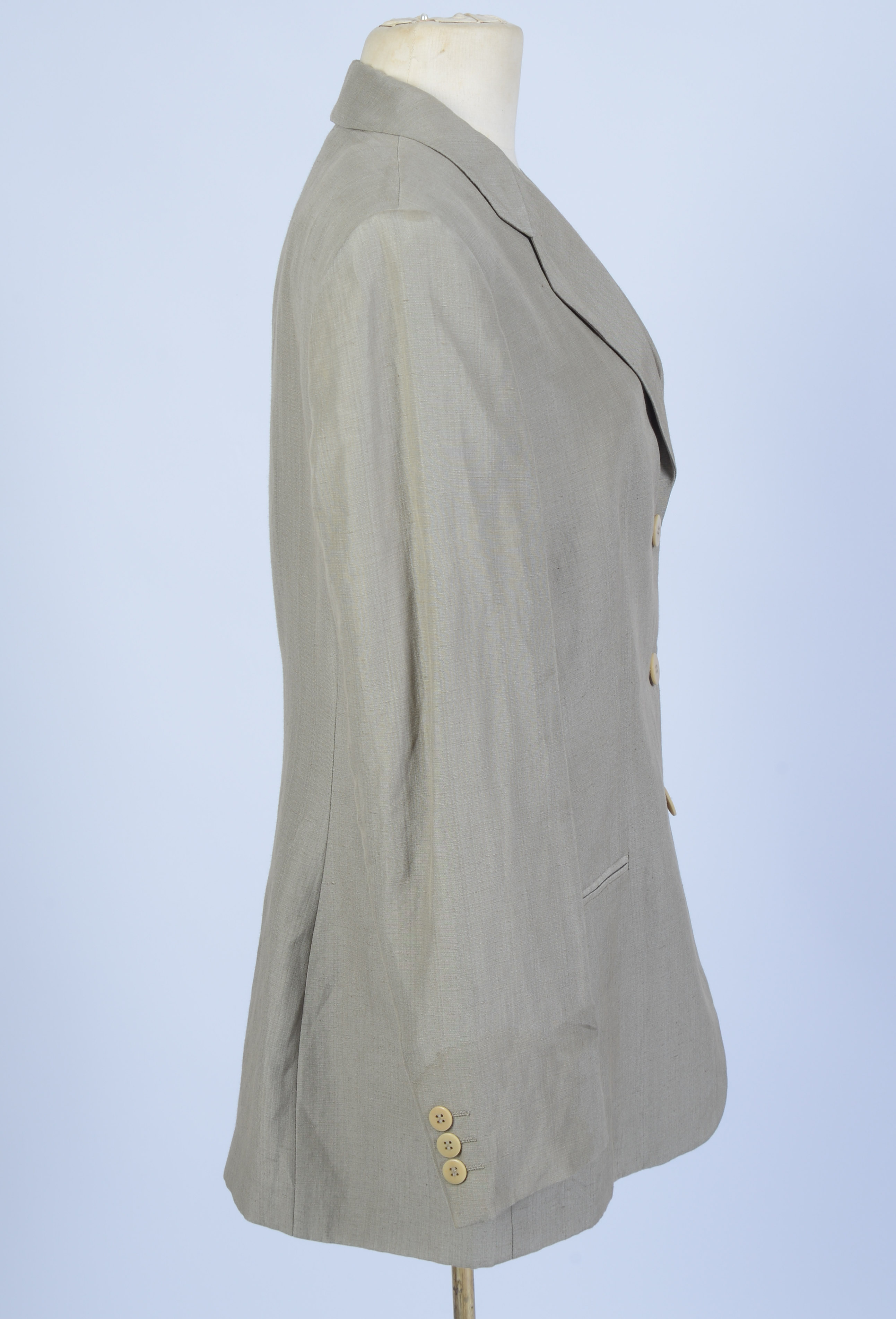 GIORGIO ARMANI JACKET, SIZE 48.