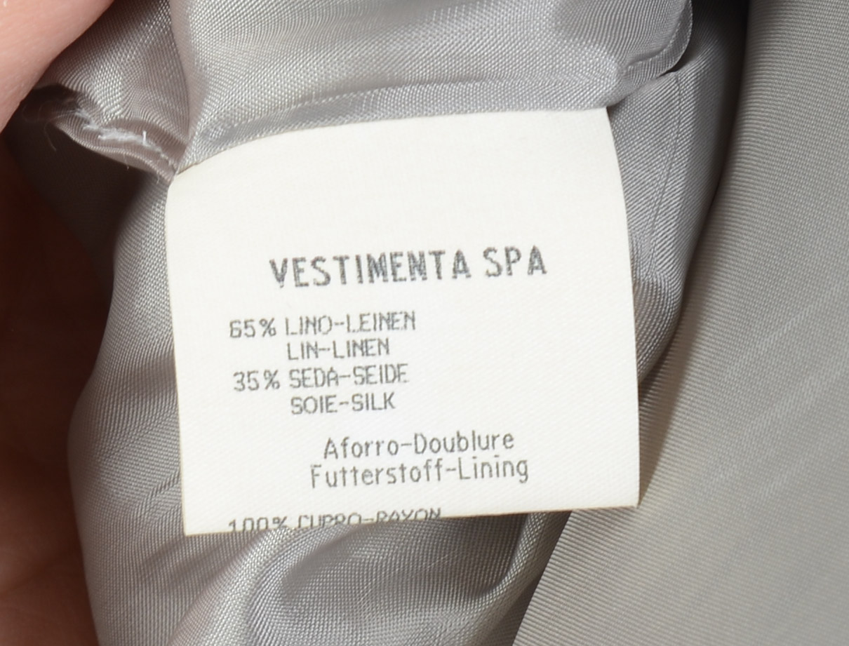 GIORGIO ARMANI JACKET, SIZE 48.