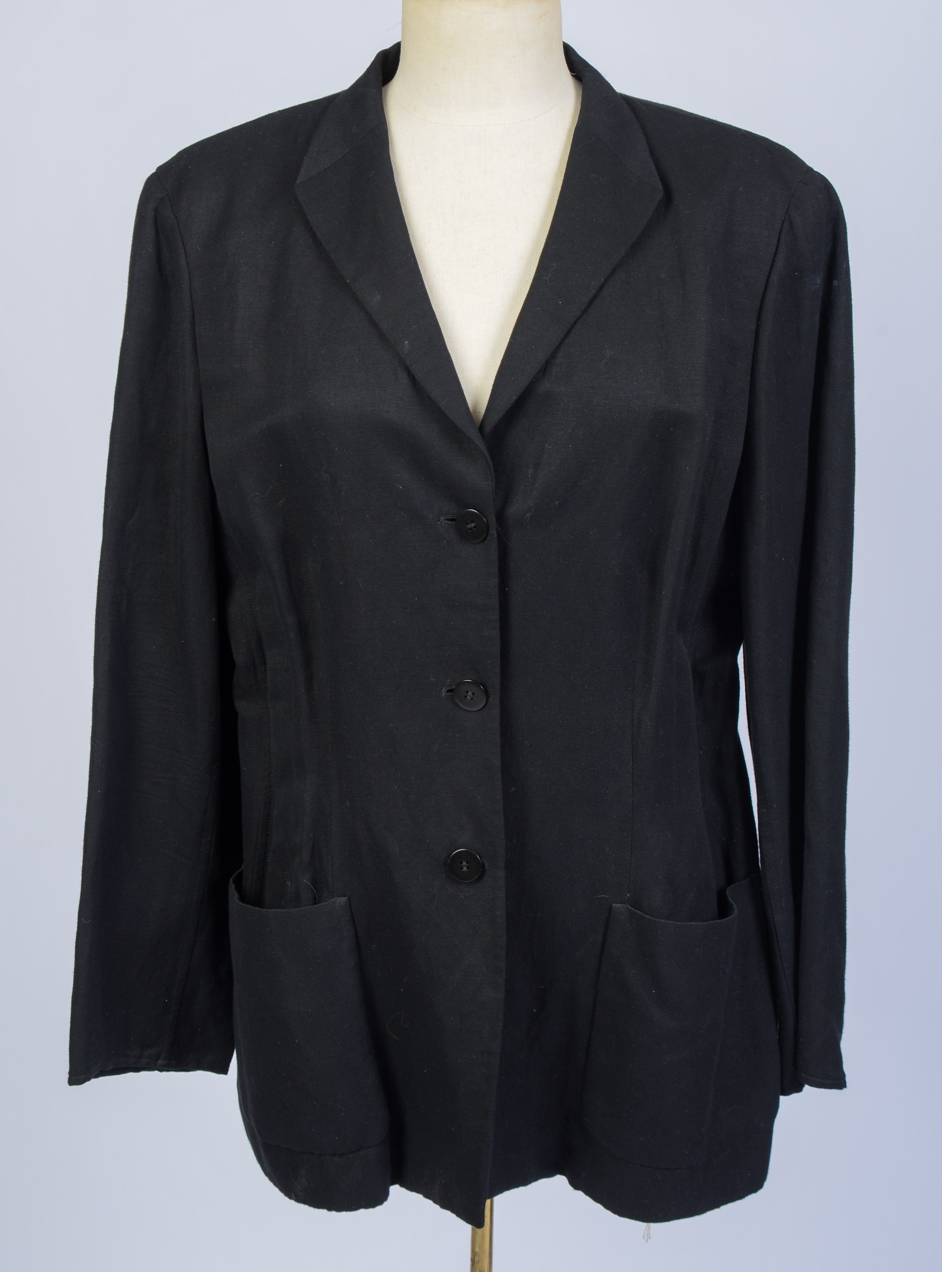 GIORGIO ARMANI JACKET, SIZE 48.
