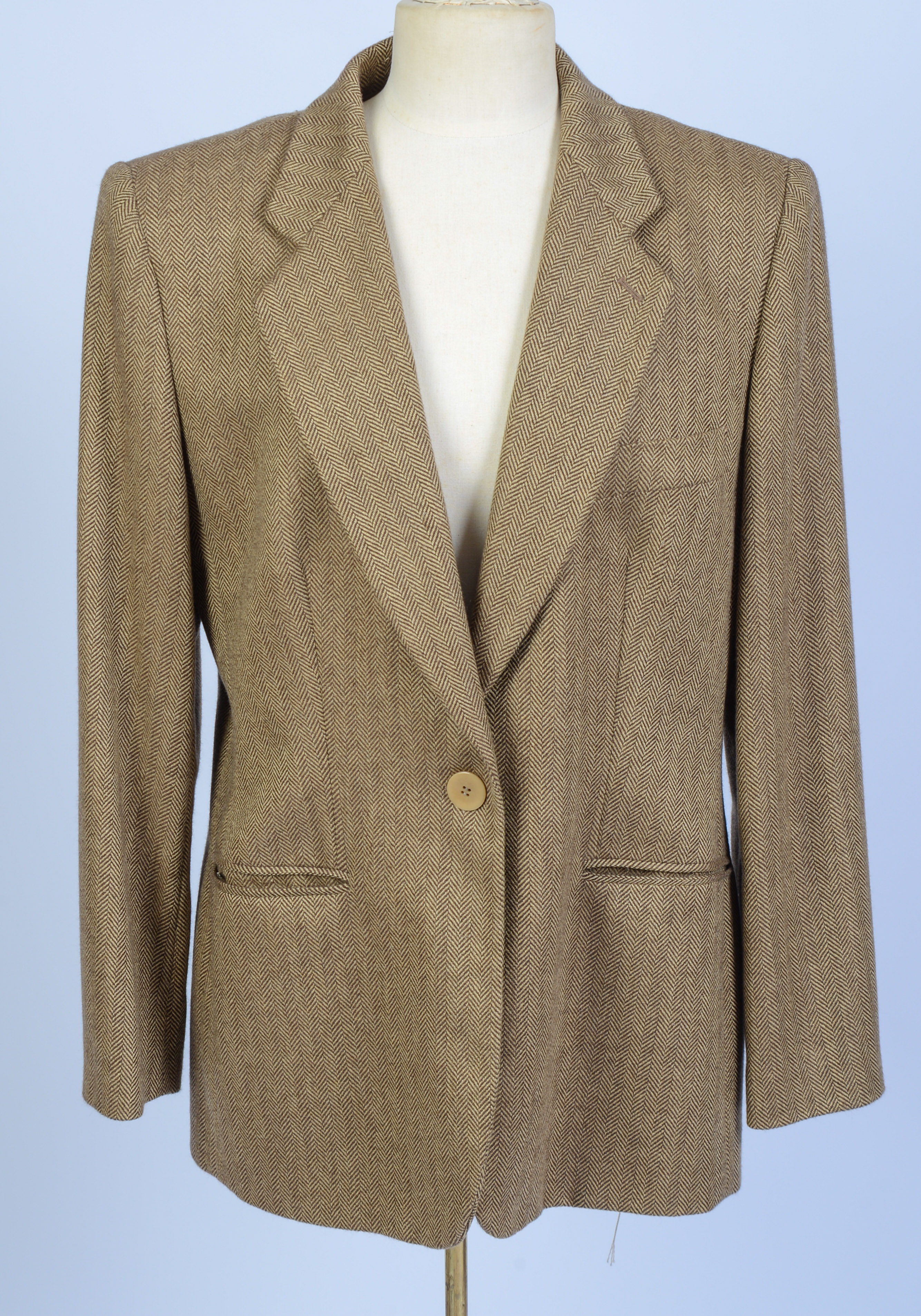 GIORGIO ARMANI CASHMERE JACKET, SIZE 48.