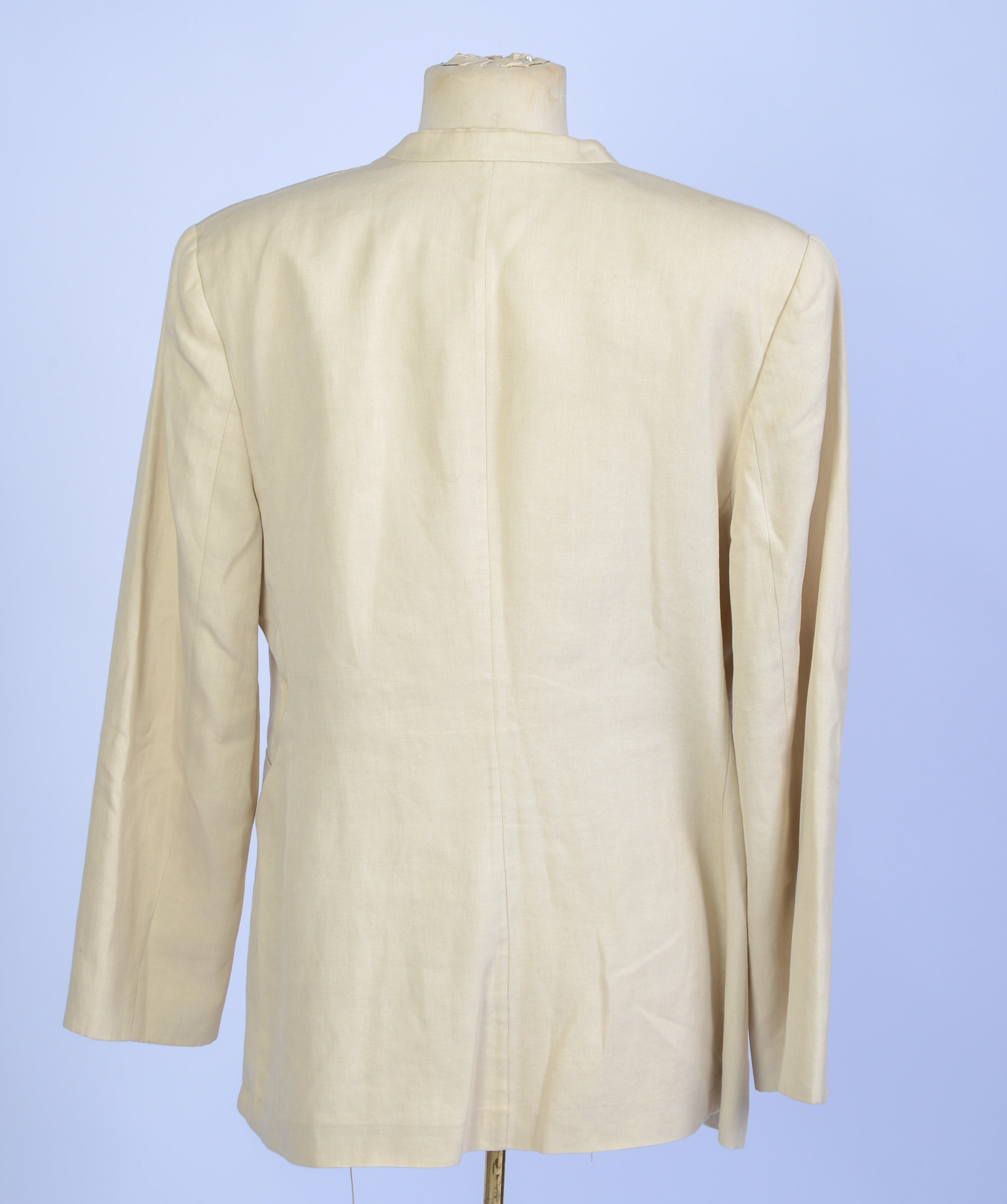 GIORGIO ARMANI JACKET, SIZE 48.