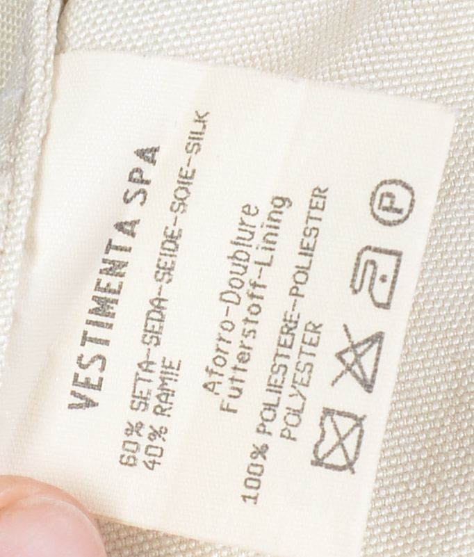GIORGIO ARMANI JACKET, SIZE 48.