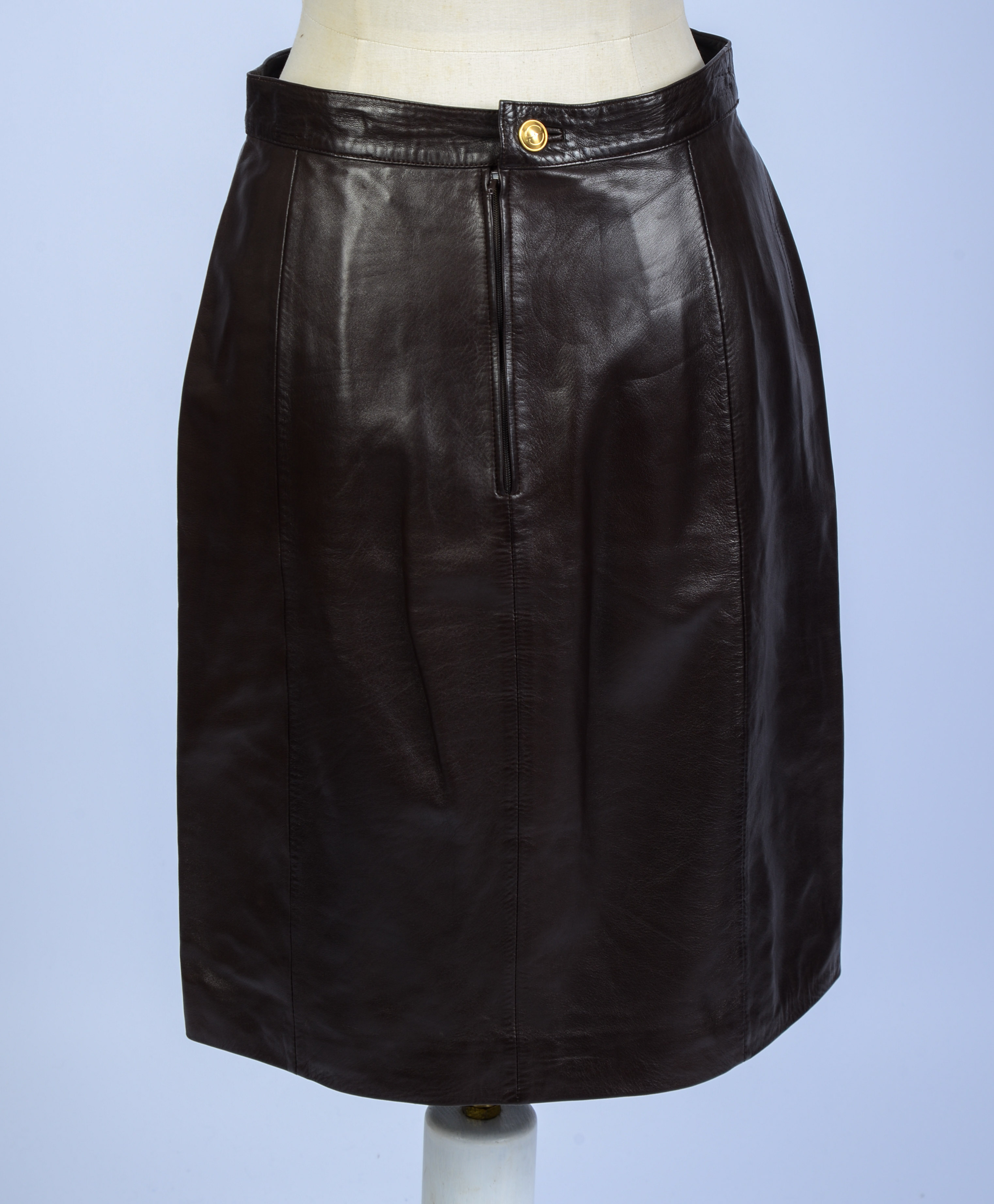 GUCCI LEATHER SKIRT, SIZE 12.