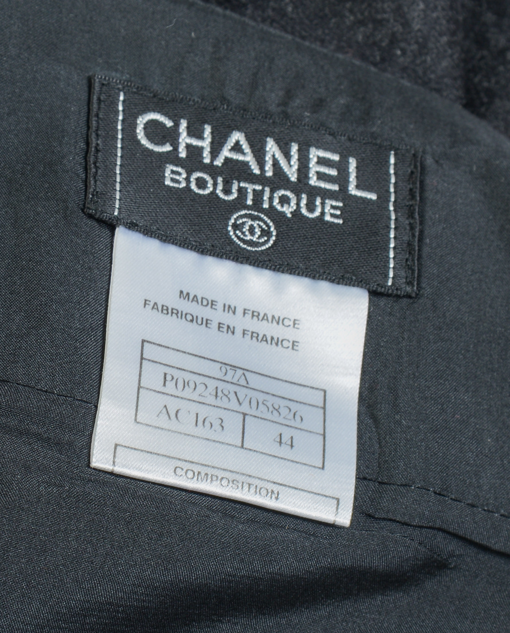 CHANEL BOUTIQUE SKIRT IN BLACK, SIZE 44.
