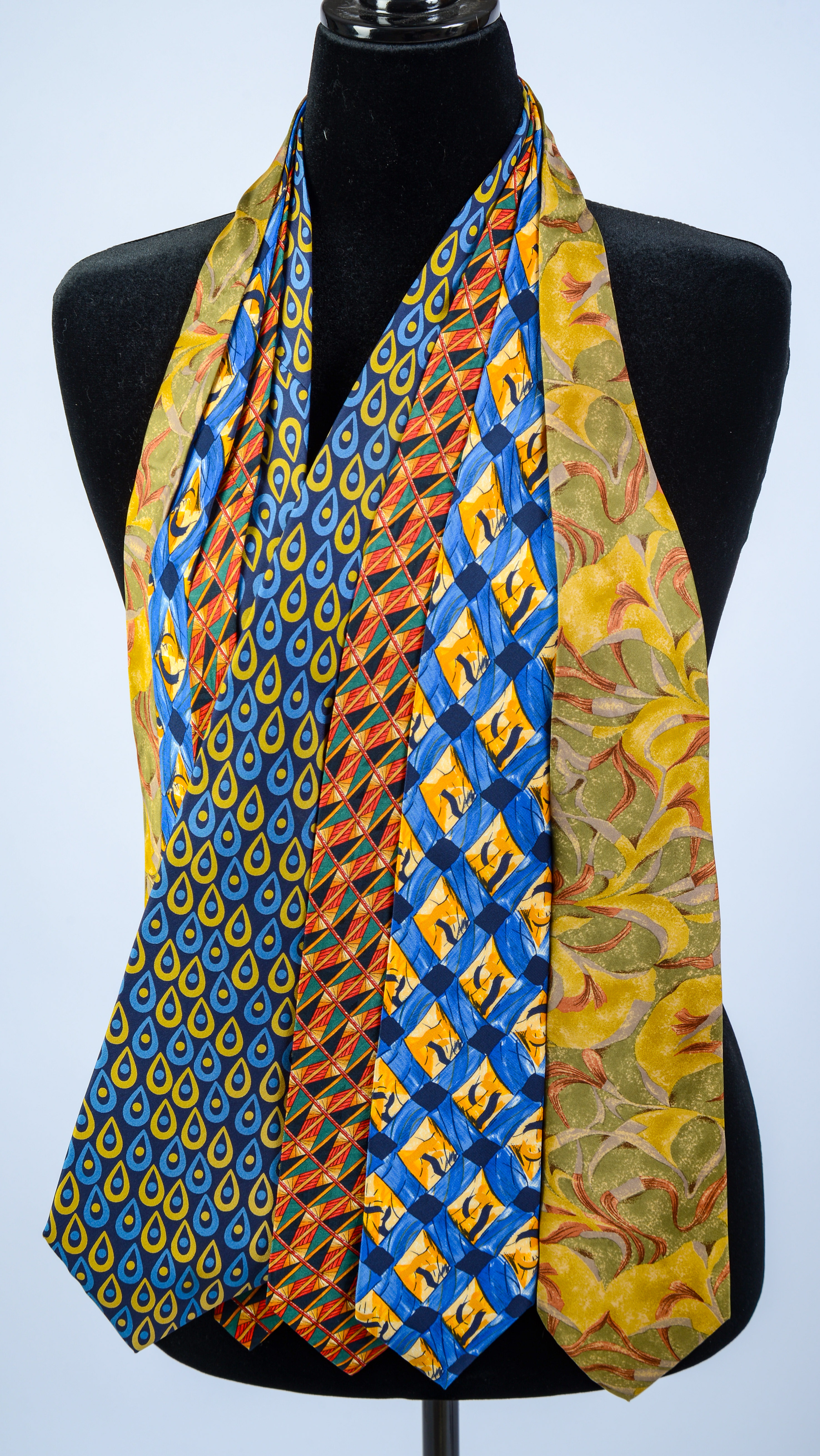 FOUR ITALIAN SILK TIES.