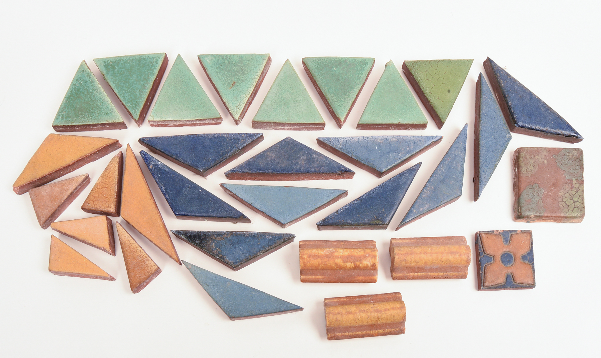 GROUP OF GRUEBY OR PARDEE ART POTTERY TILES