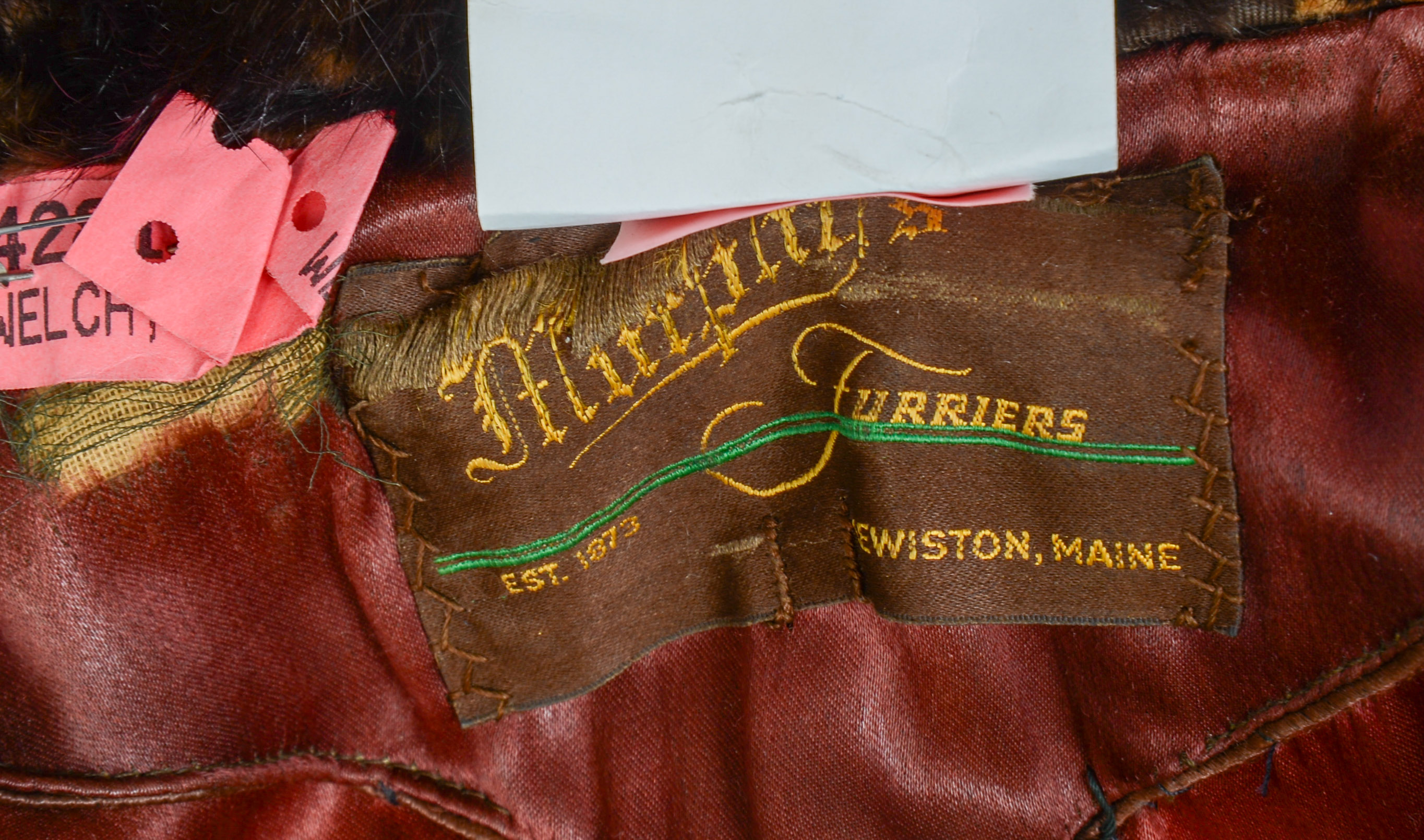 MURPHY FURRIERS FUR COAT, SIZE S.