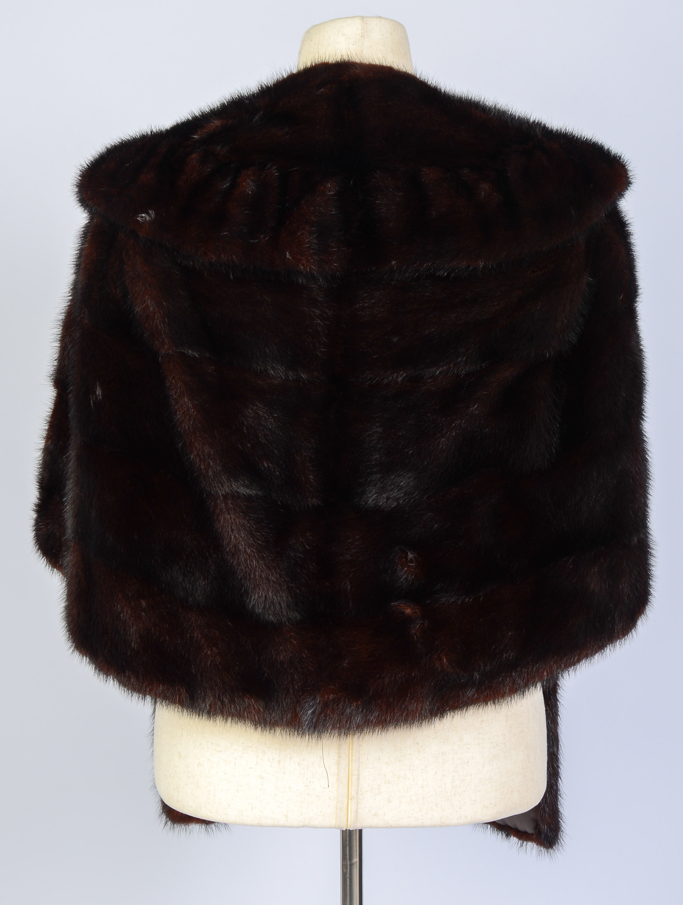 MADEMOISELLE FURS SHAWL.