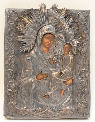 Icône « Vierge de Tikhvin »Russie, Saint-Pétersbourg, XIXe siècle (l’oklad est daté de